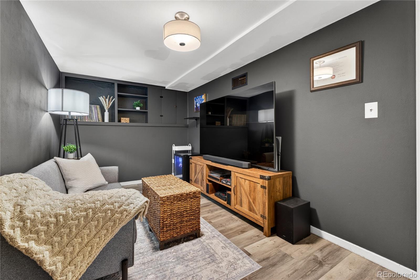 MLS Image #21 for 2720 s logan street,englewood, Colorado