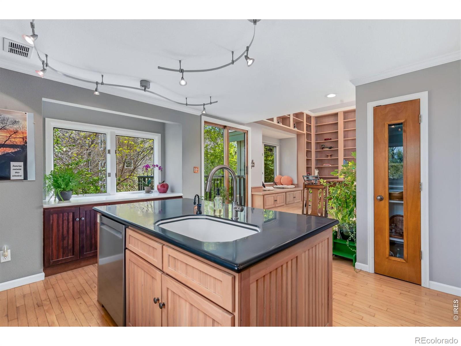 MLS Image #21 for 516  spring canyon court,fort collins, Colorado