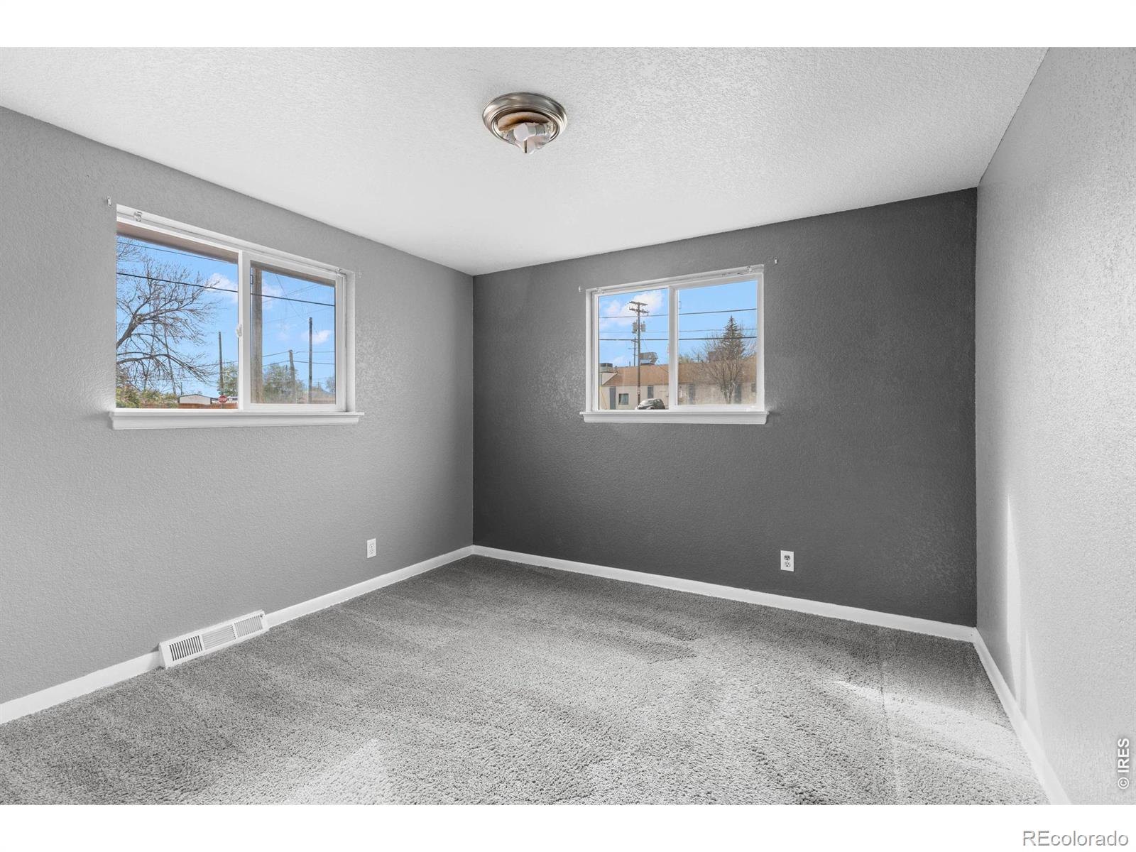 MLS Image #10 for 840 s stuart street,denver, Colorado