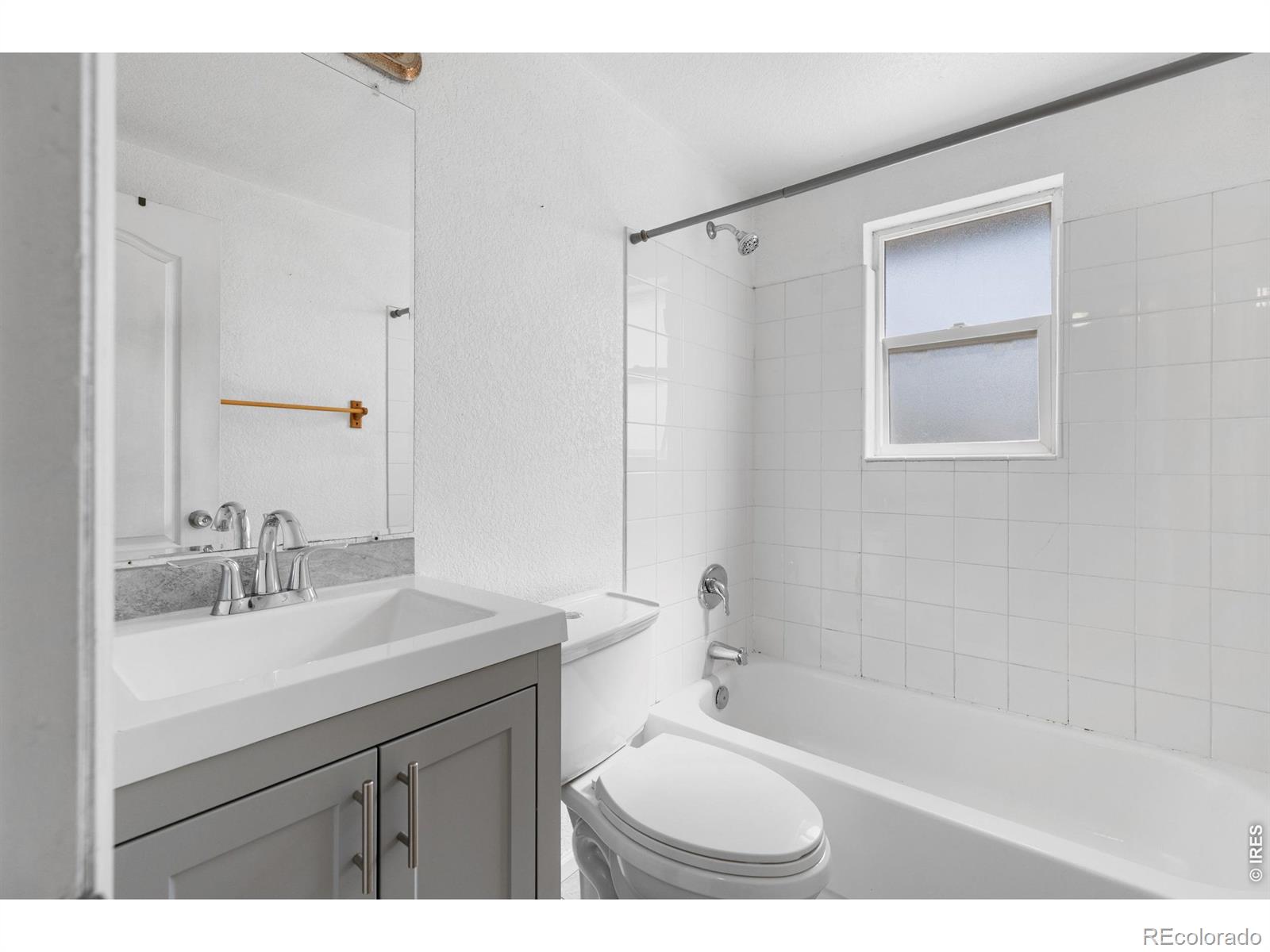 MLS Image #12 for 840 s stuart street,denver, Colorado