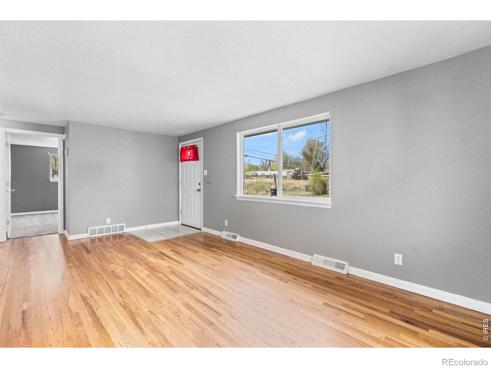 MLS Image #3 for 840 s stuart street,denver, Colorado