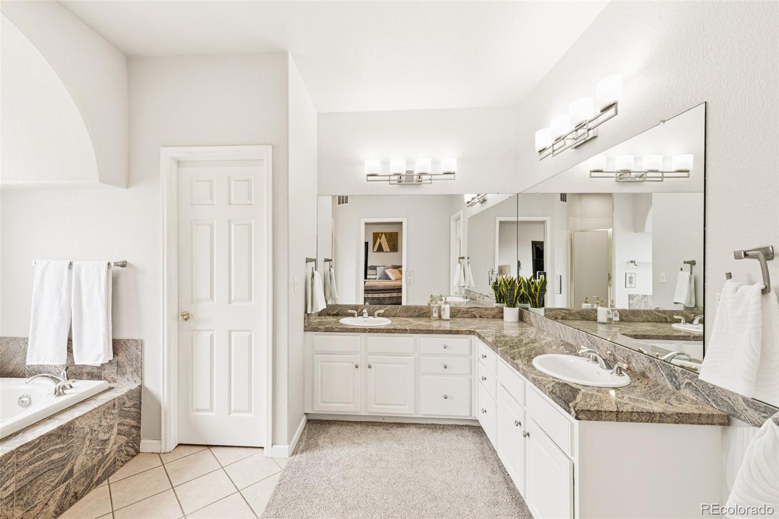MLS Image #15 for 7351 s clermont drive,centennial, Colorado