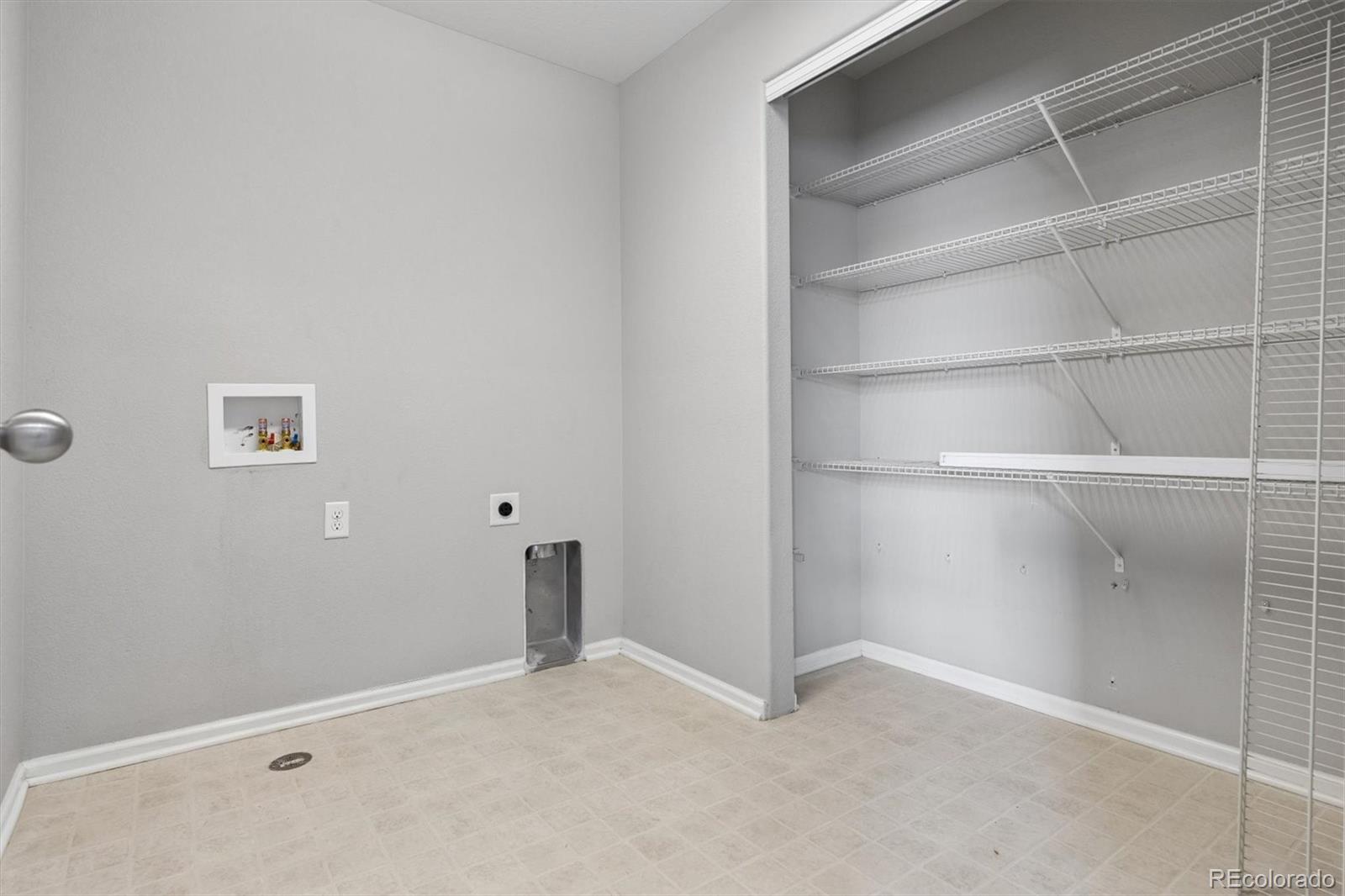 MLS Image #15 for 7460 s old hammer way,aurora, Colorado