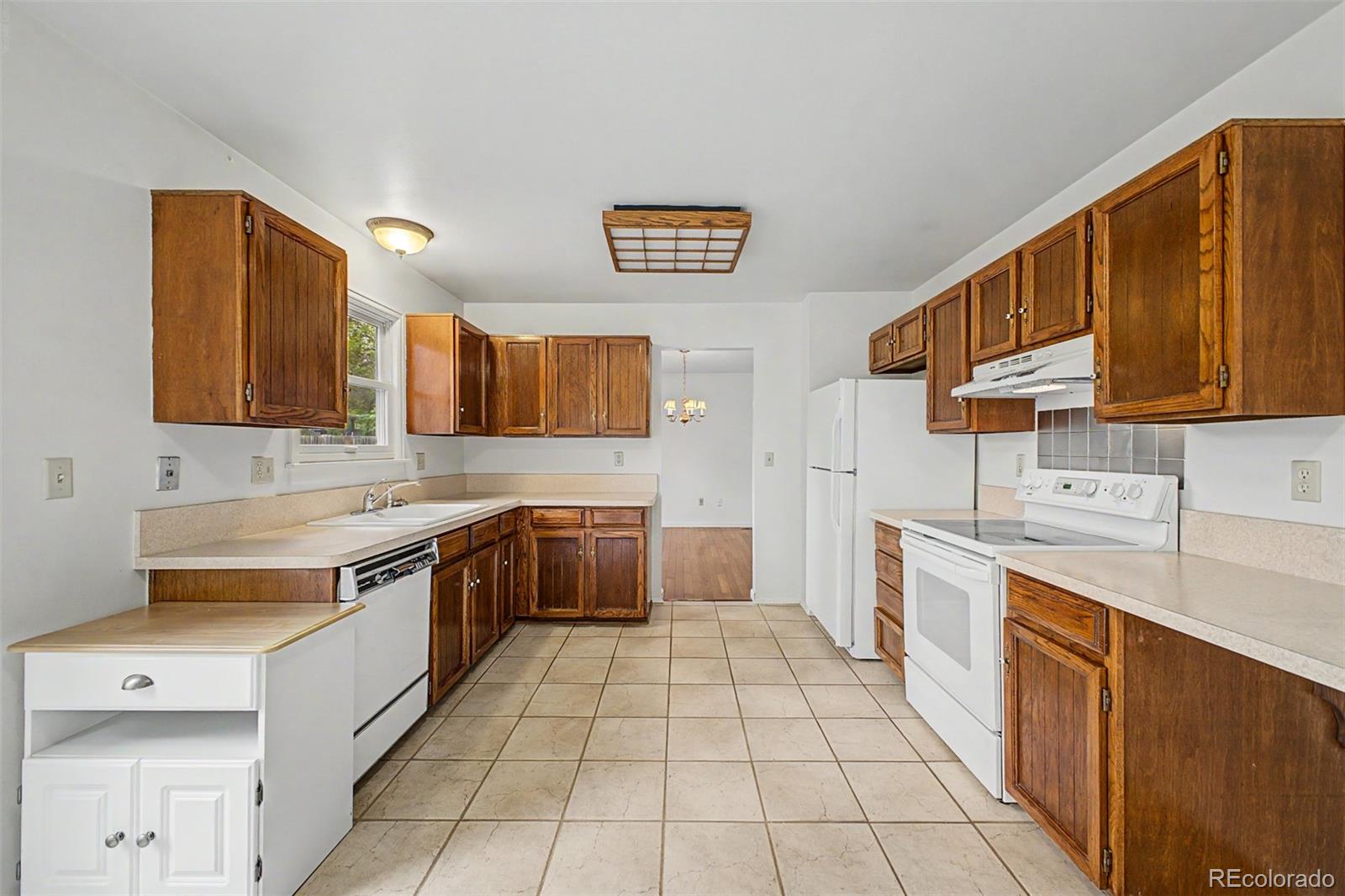 MLS Image #6 for 7072 s eudora street,centennial, Colorado