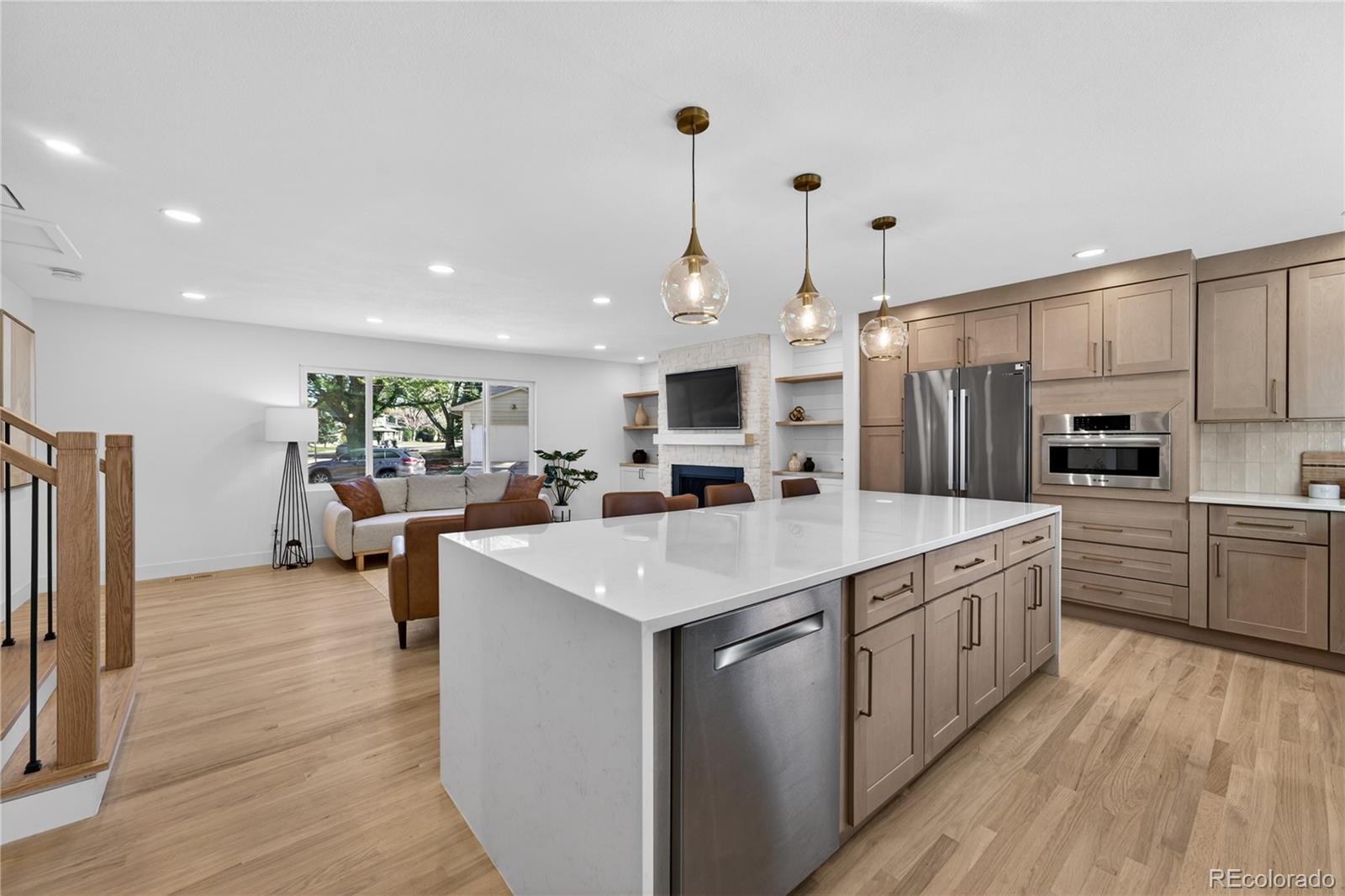 MLS Image #10 for 2595 s leyden street,denver, Colorado