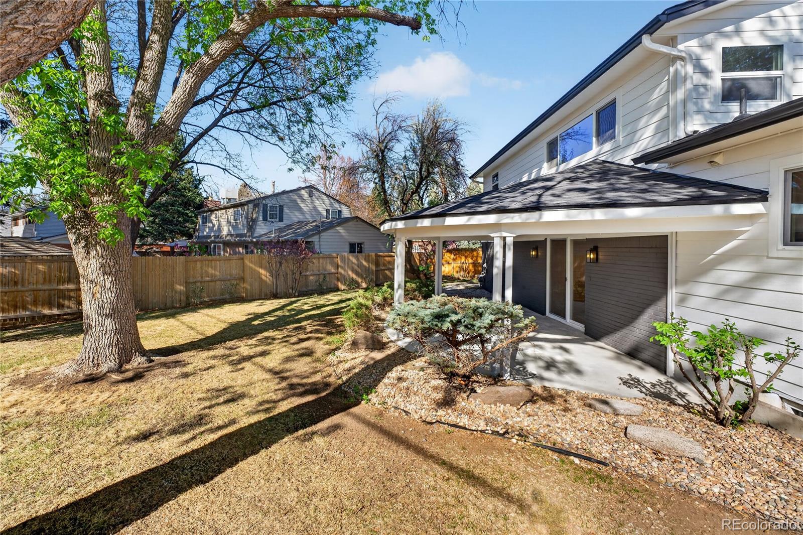 MLS Image #41 for 2595 s leyden street,denver, Colorado