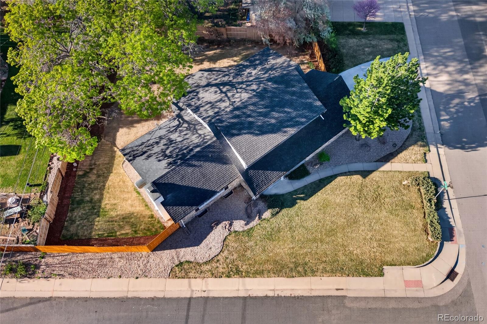 MLS Image #44 for 2595 s leyden street,denver, Colorado