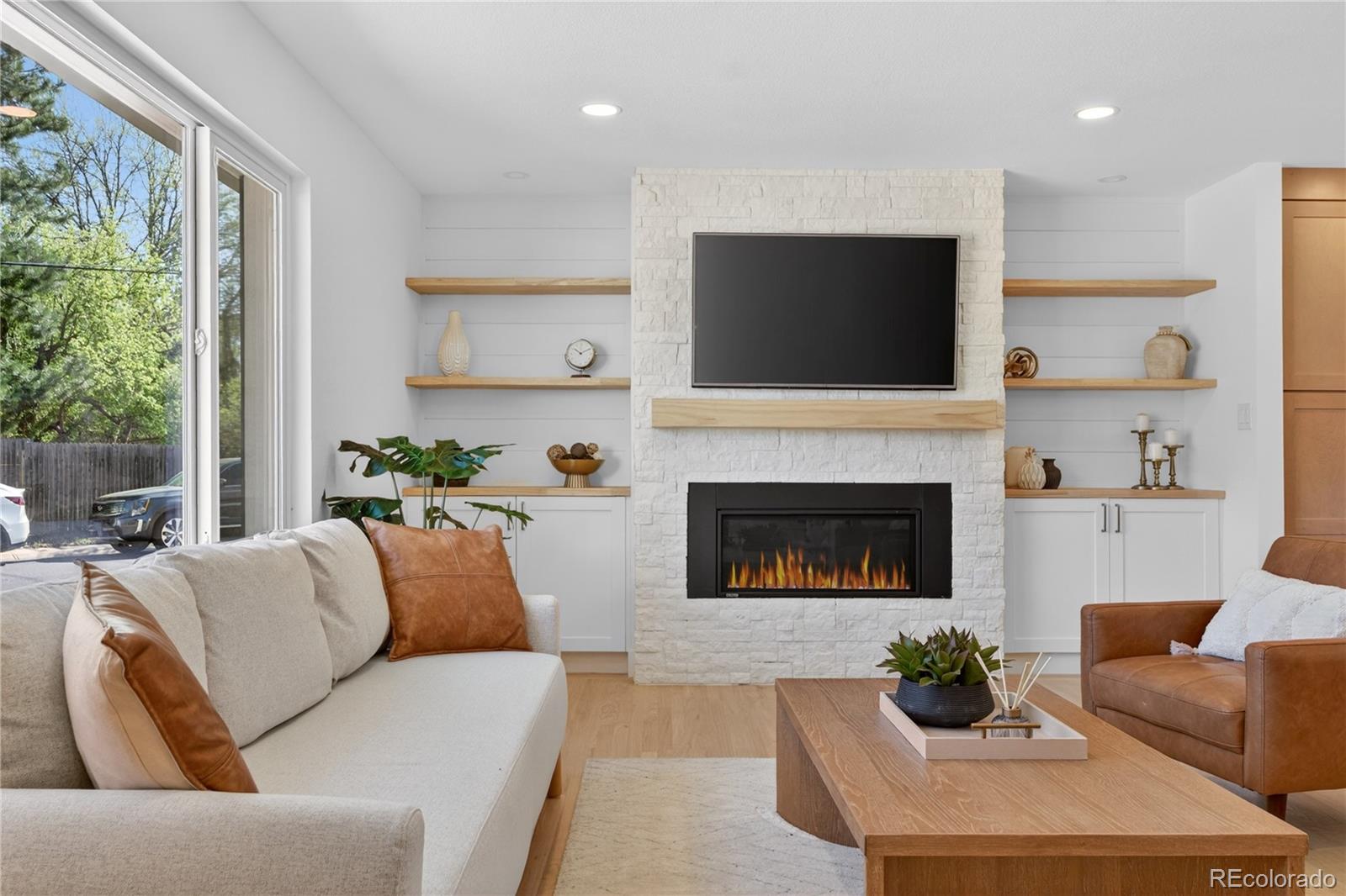 MLS Image #7 for 2595 s leyden street,denver, Colorado