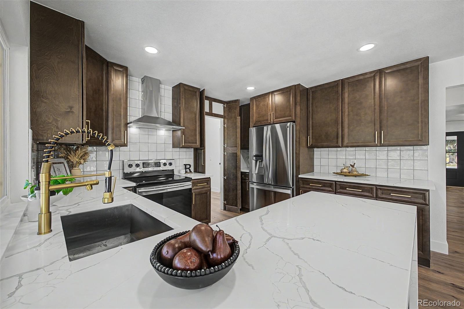 MLS Image #14 for 8423 e jamison circle,centennial, Colorado