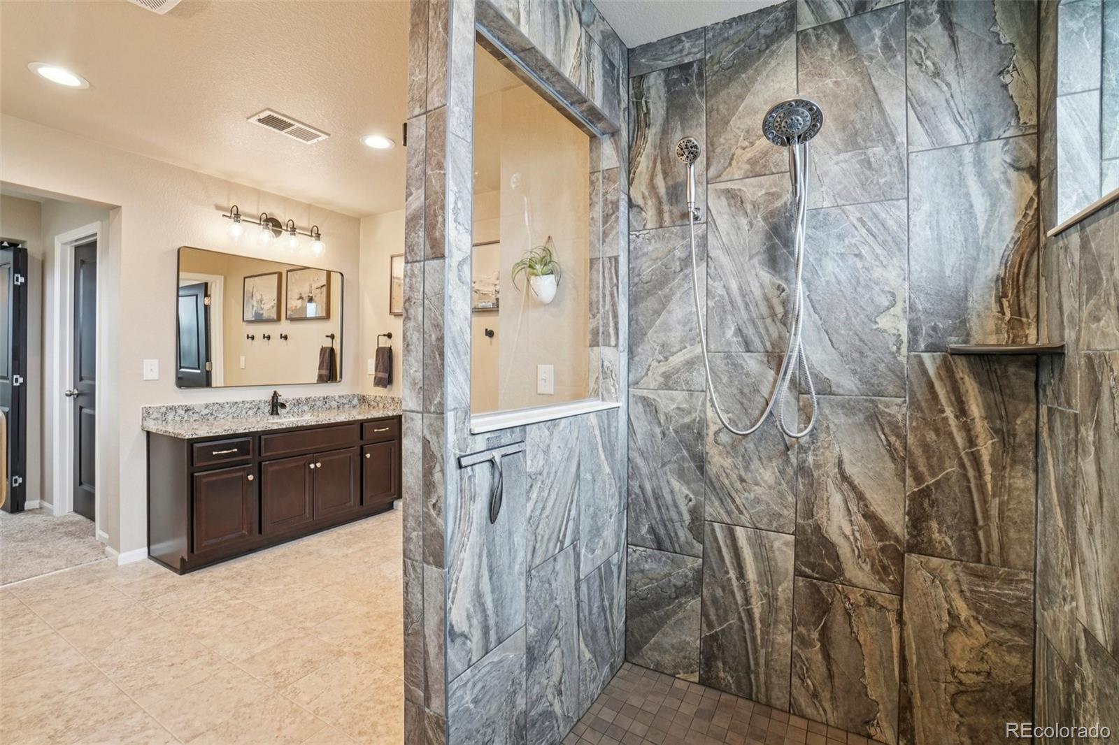 MLS Image #23 for 4868 s biloxi way,aurora, Colorado