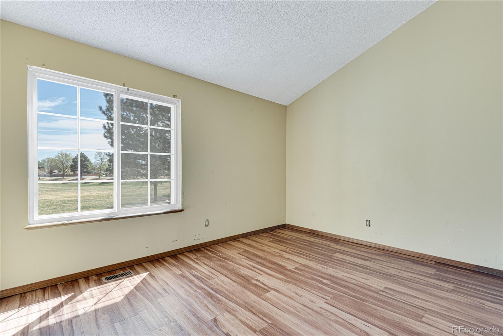 MLS Image #13 for 7230  devinney court f,arvada, Colorado
