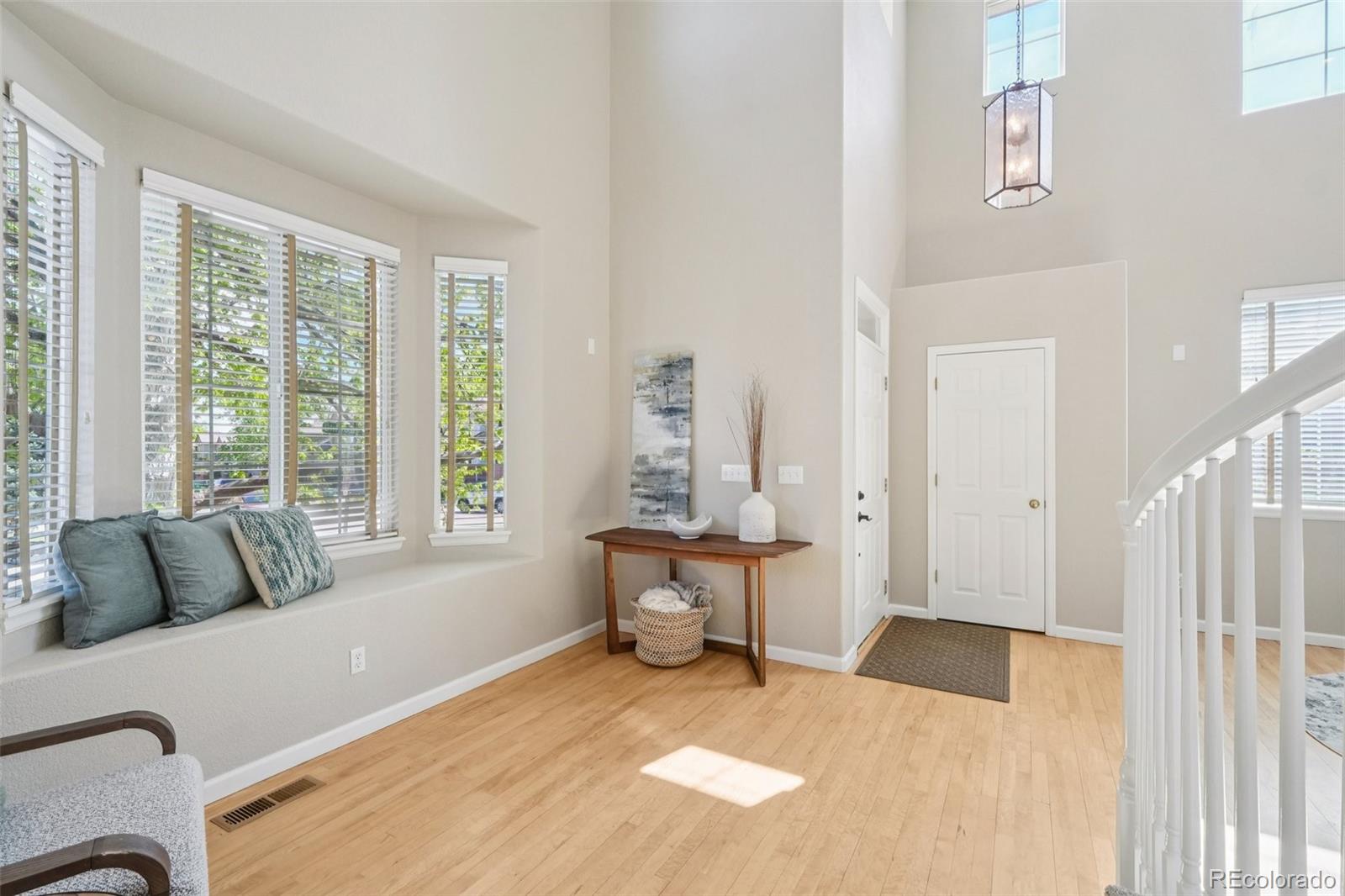 MLS Image #4 for 10705  cliffrose way,highlands ranch, Colorado