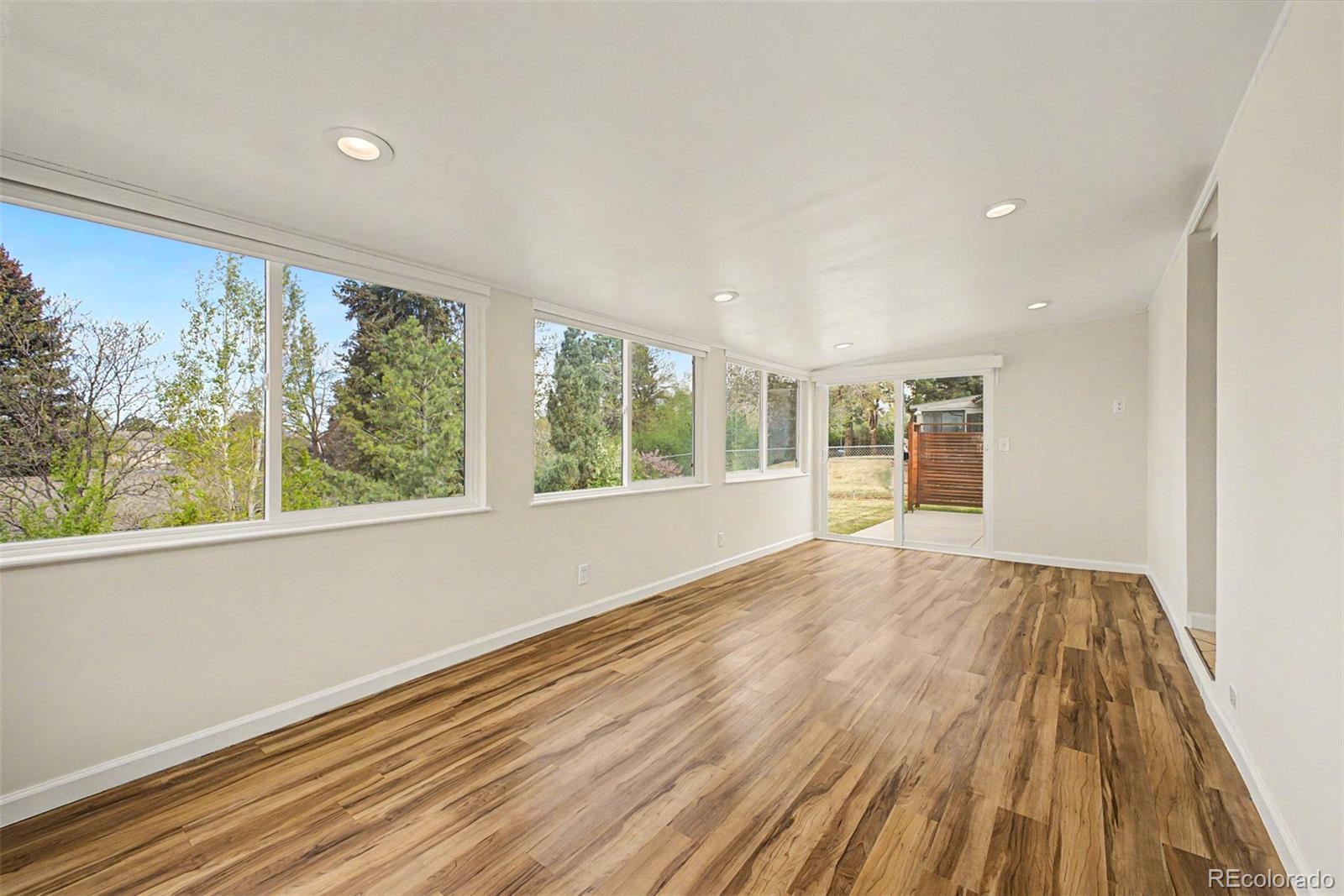 MLS Image #11 for 8413 e kenyon drive,denver, Colorado