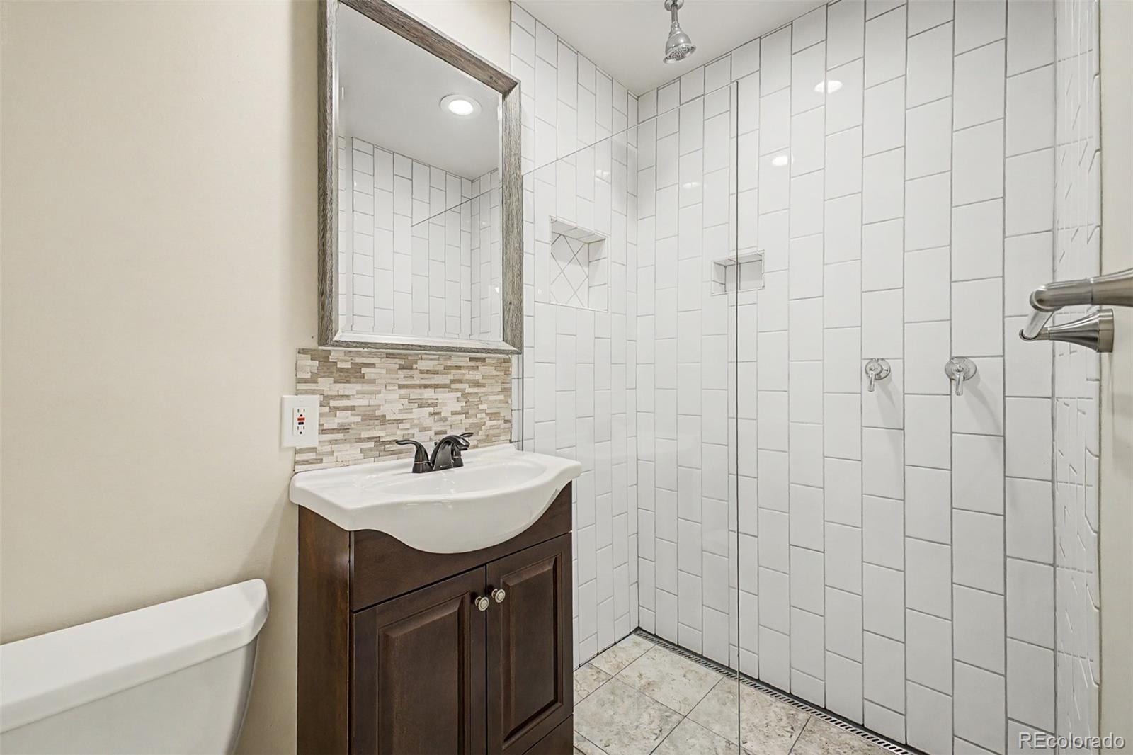 MLS Image #15 for 8413 e kenyon drive,denver, Colorado