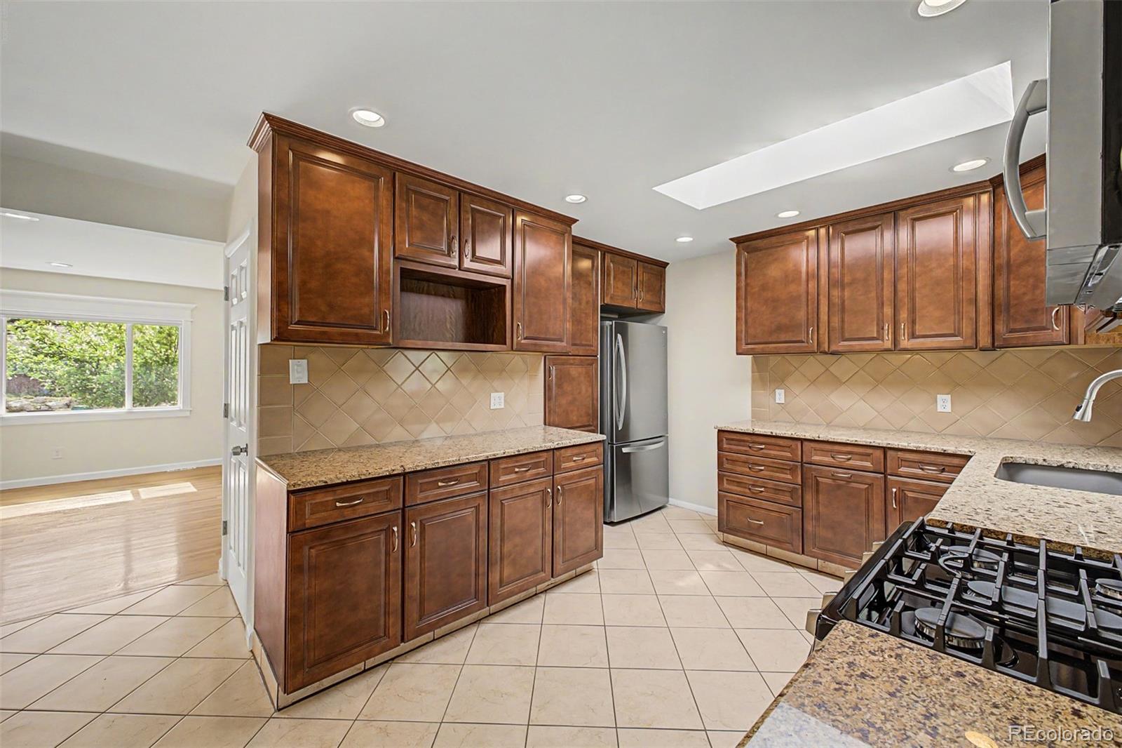 MLS Image #9 for 8413 e kenyon drive,denver, Colorado