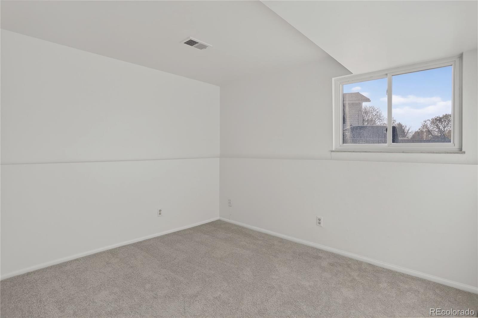 MLS Image #18 for 4560 e lake circle,centennial, Colorado