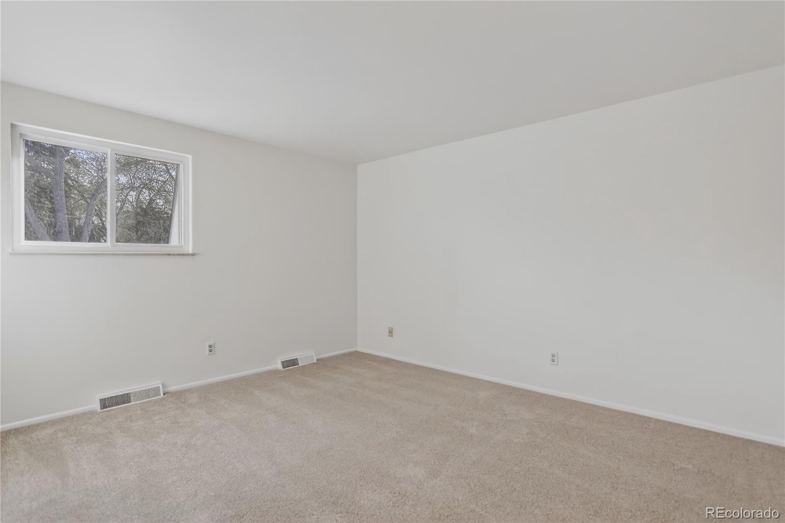 MLS Image #22 for 4560 e lake circle,centennial, Colorado