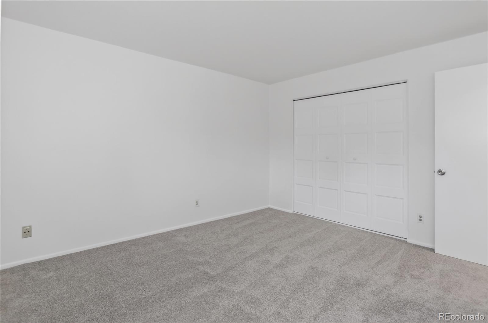 MLS Image #25 for 4560 e lake circle,centennial, Colorado