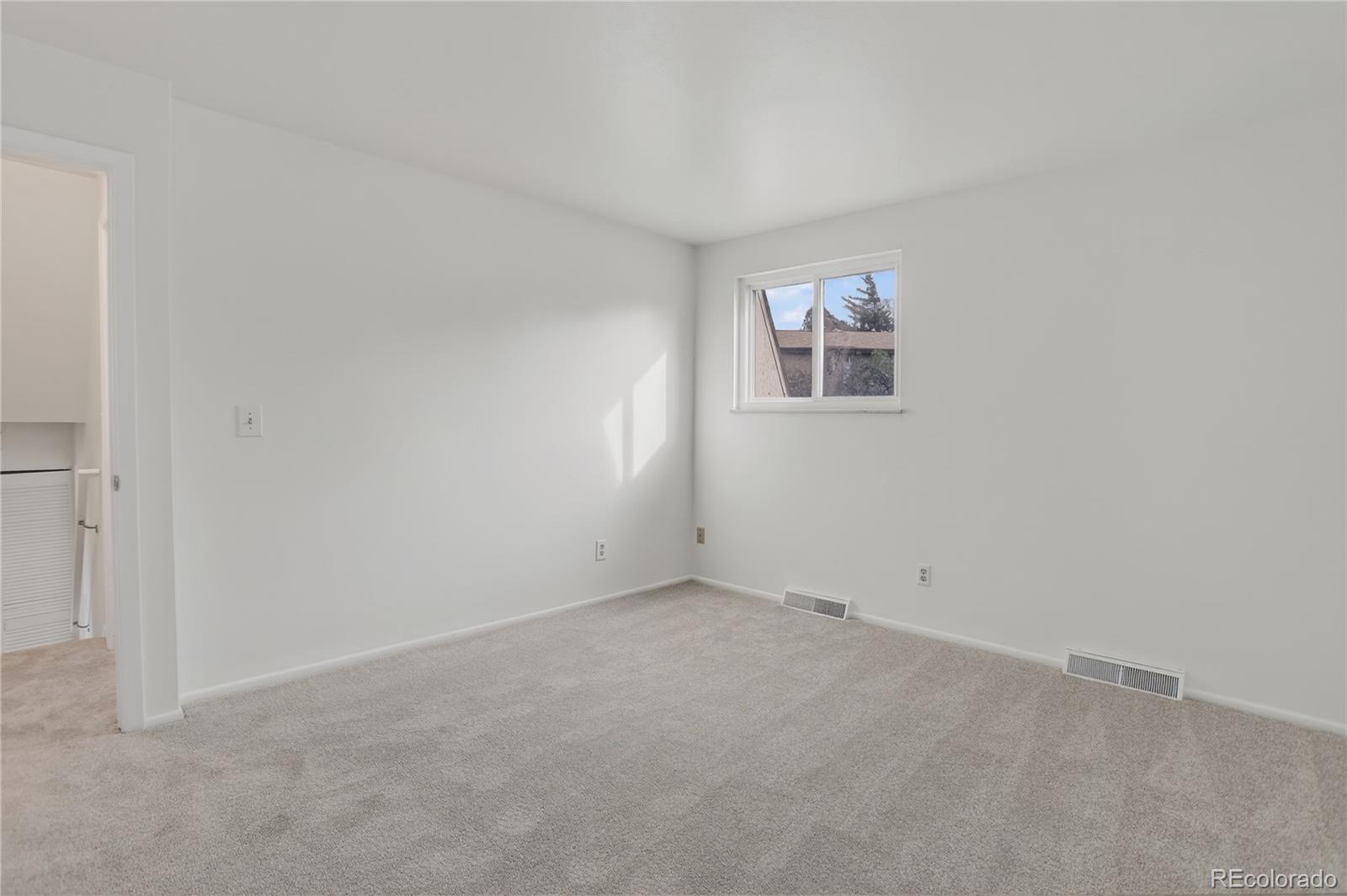 MLS Image #26 for 4560 e lake circle,centennial, Colorado