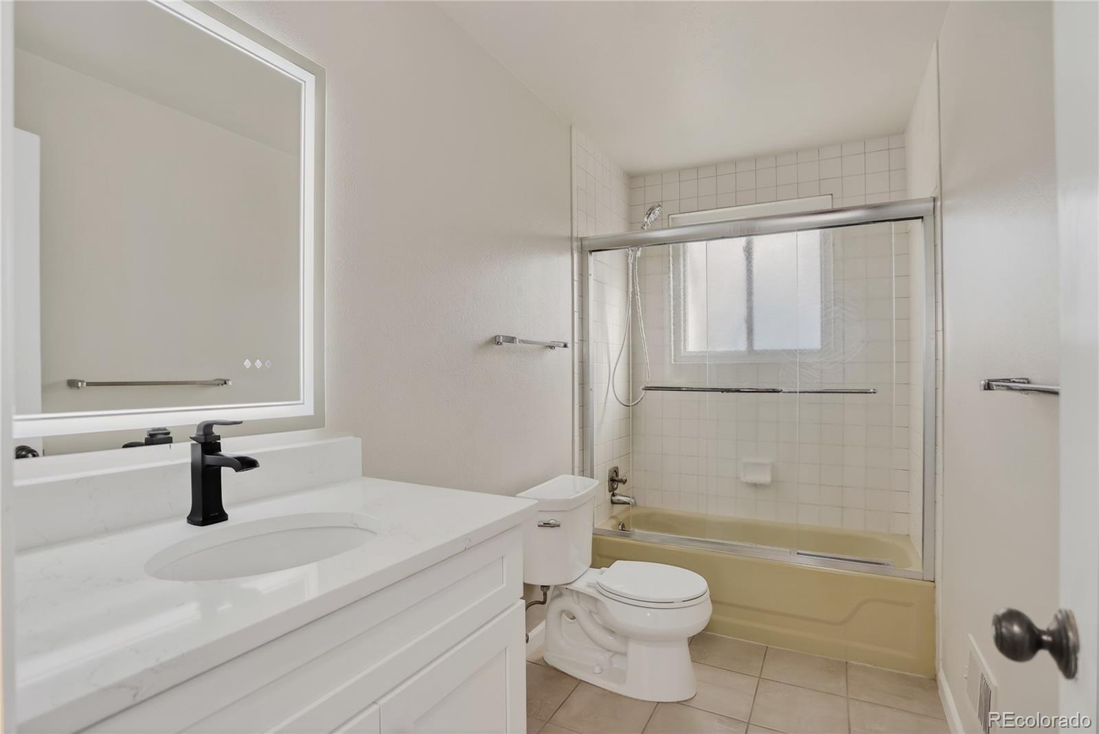 MLS Image #27 for 4560 e lake circle,centennial, Colorado