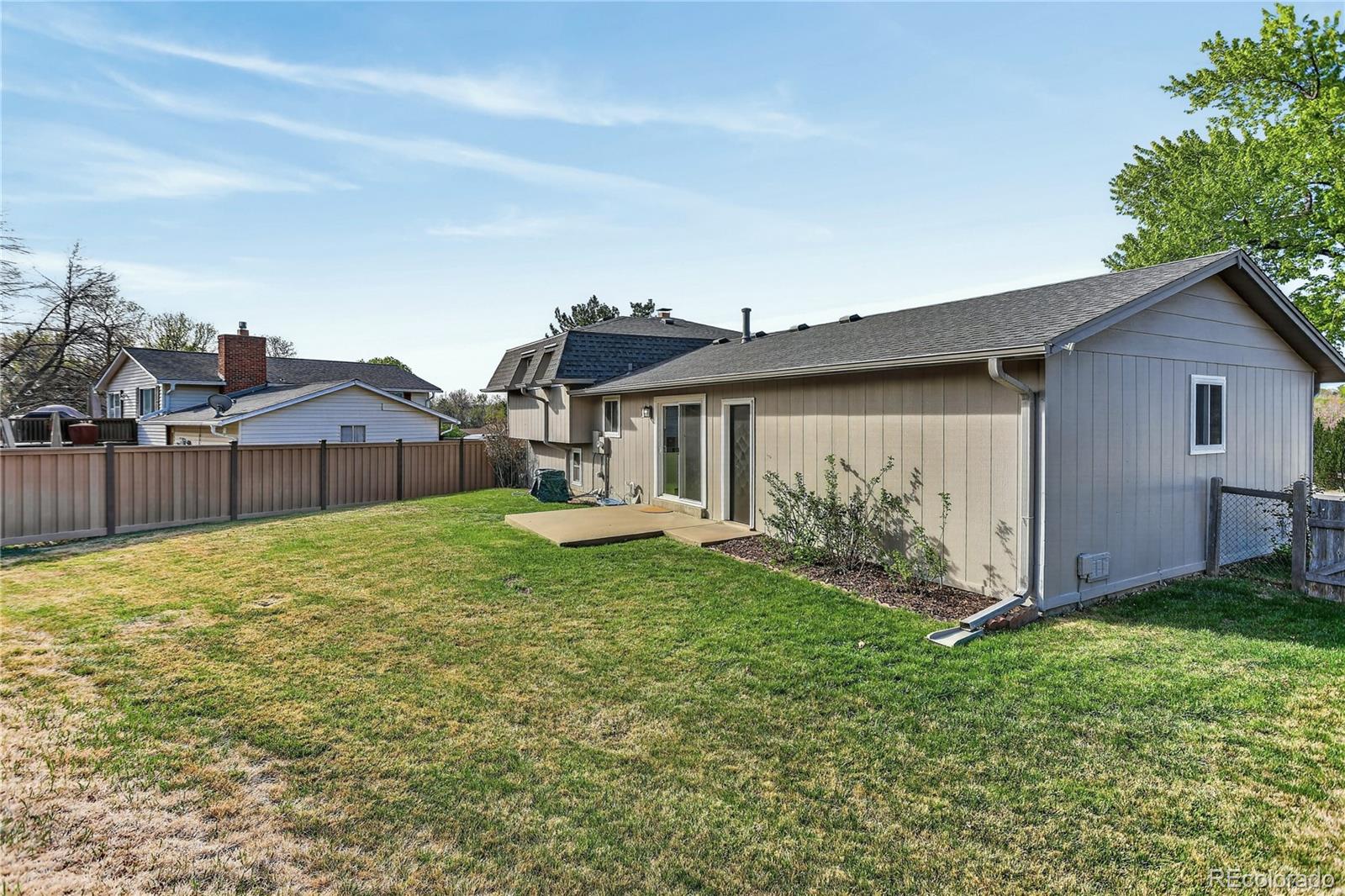 MLS Image #33 for 4560 e lake circle,centennial, Colorado