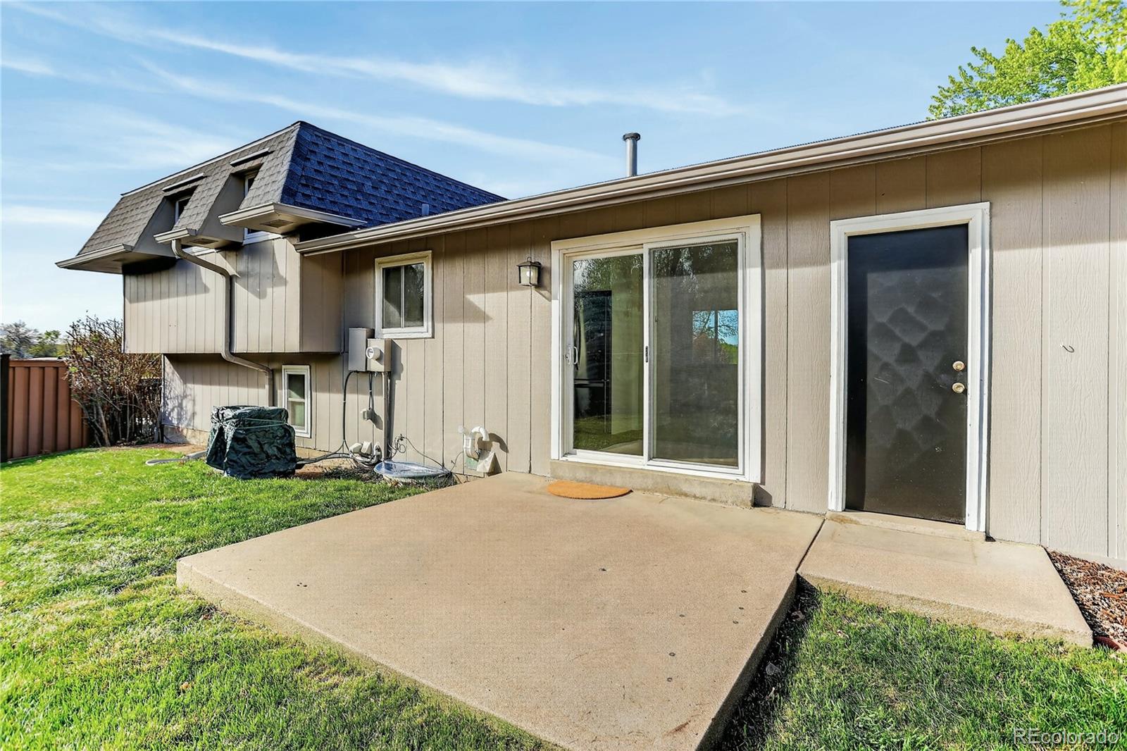MLS Image #38 for 4560 e lake circle,centennial, Colorado