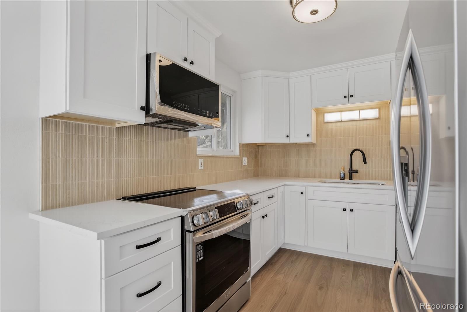 MLS Image #5 for 4560 e lake circle,centennial, Colorado