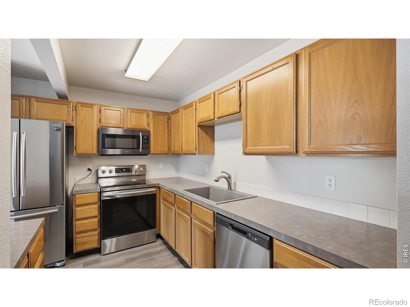 MLS Image #4 for 705  apple court,windsor, Colorado