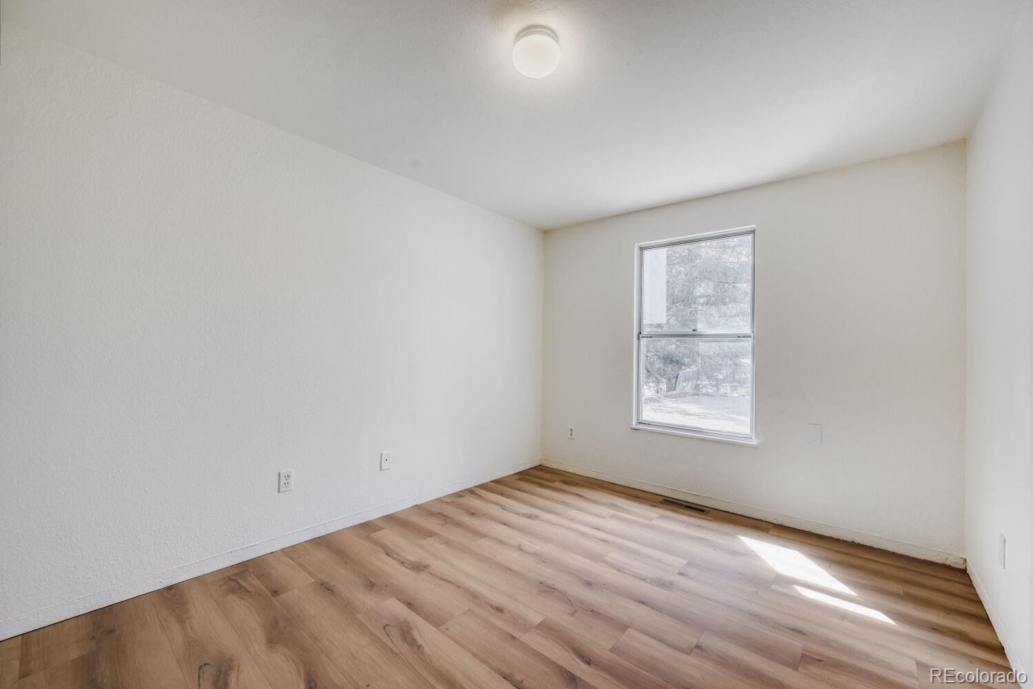 MLS Image #14 for 1138  hover street,longmont, Colorado