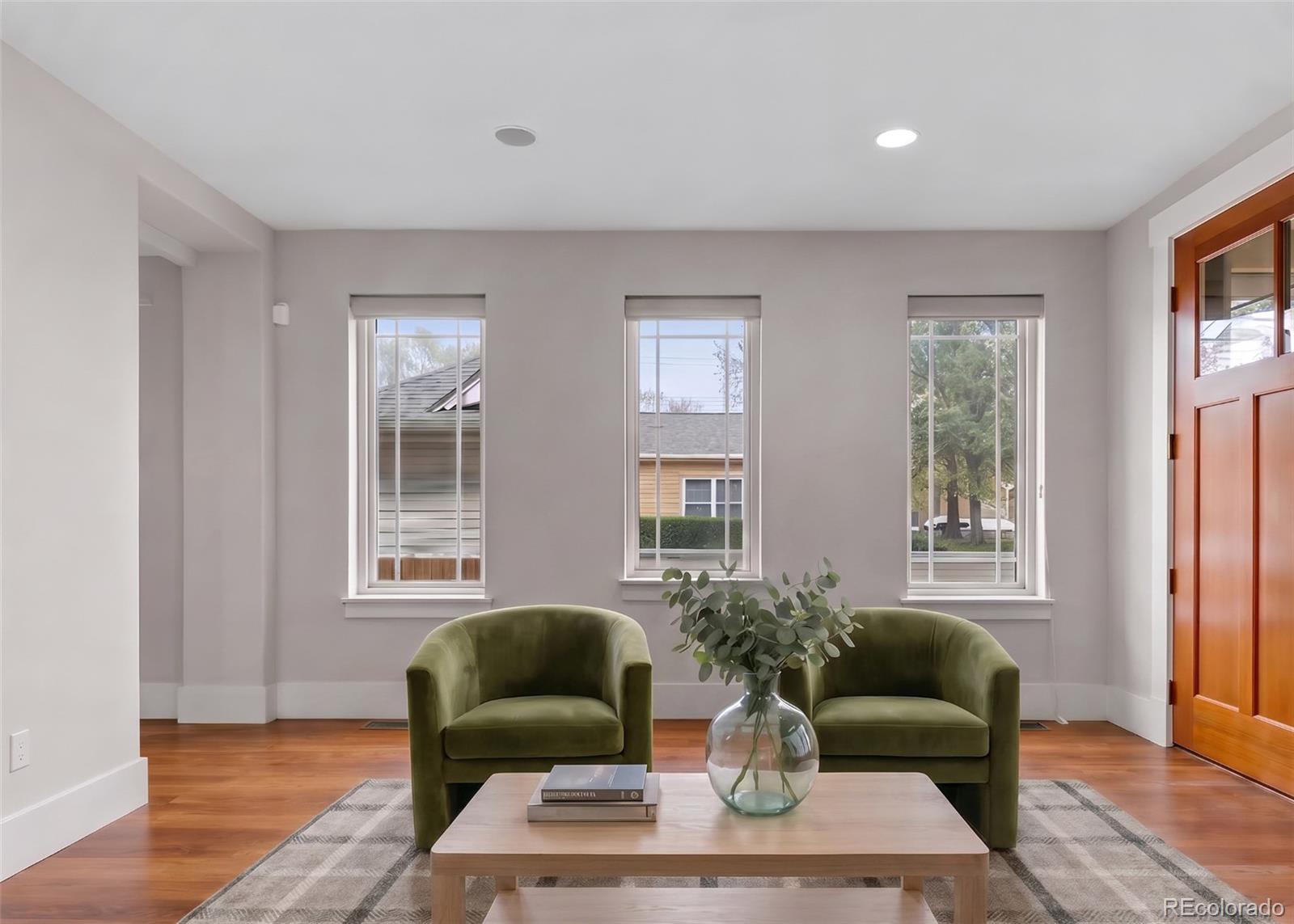 MLS Image #4 for 965 s clarkson street,denver, Colorado
