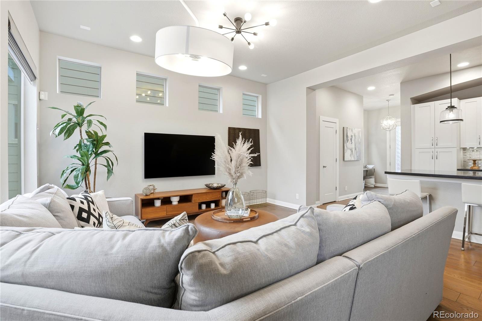 MLS Image #23 for 1847 w 67th avenue,denver, Colorado
