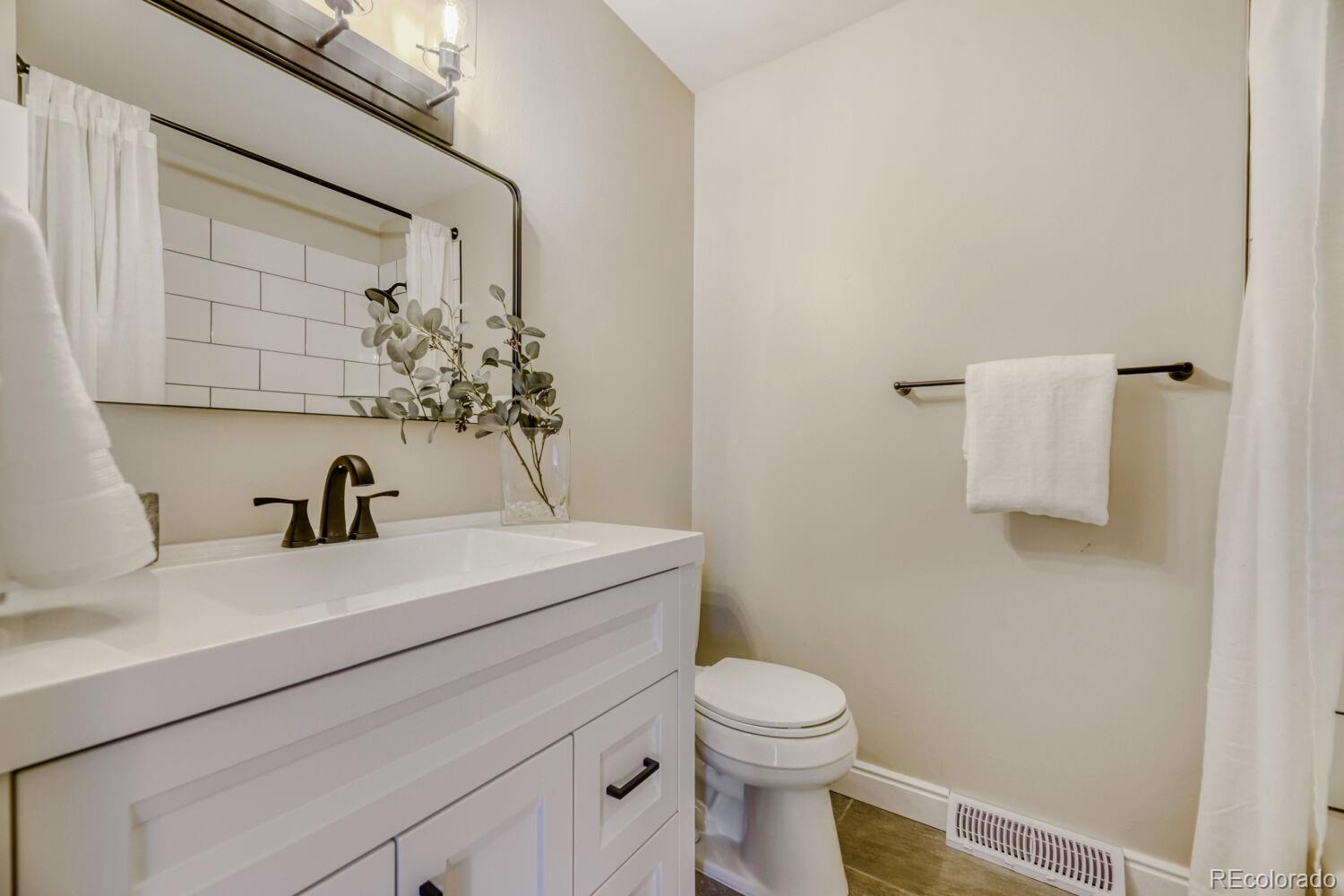 MLS Image #19 for 1567 s xenon court,lakewood, Colorado
