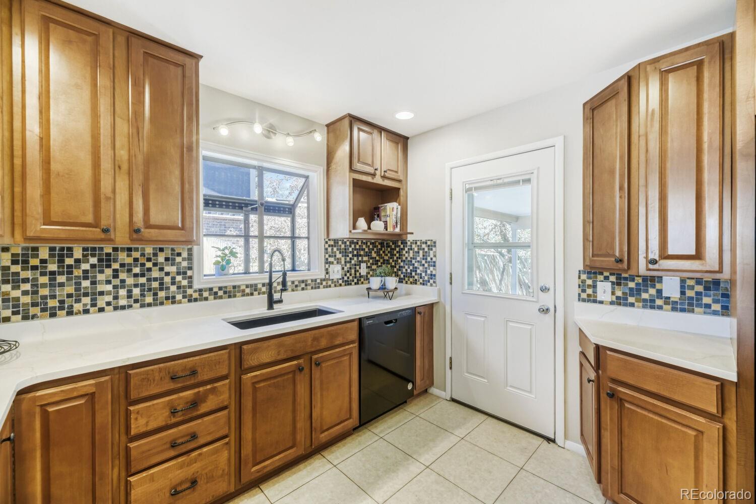 MLS Image #8 for 1567 s xenon court,lakewood, Colorado