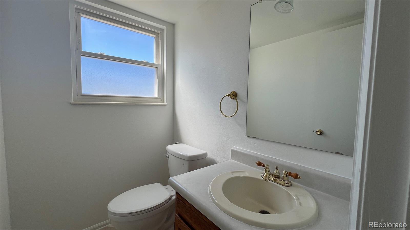MLS Image #11 for 1065 s lewiston way,aurora, Colorado