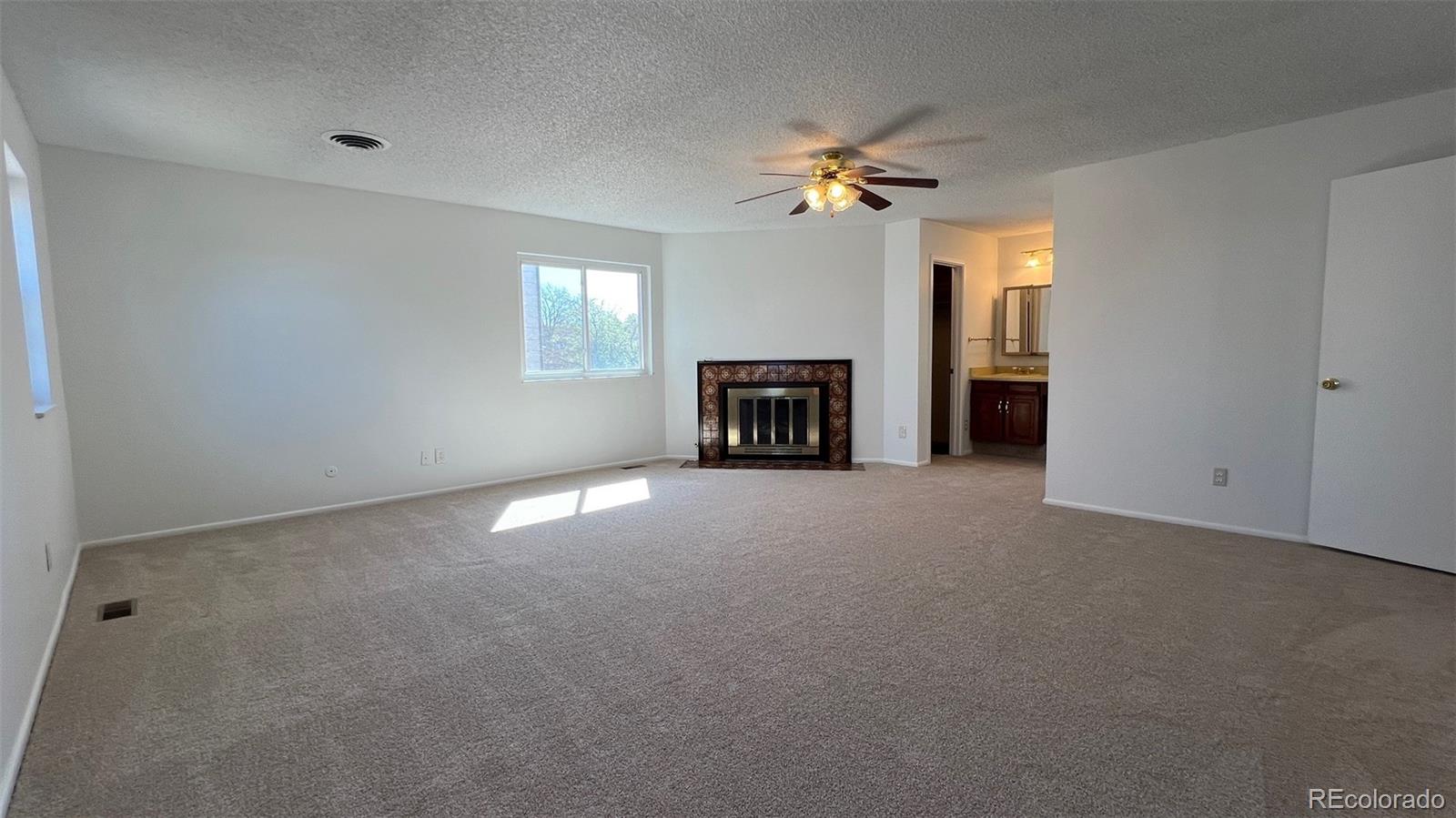 MLS Image #14 for 1065 s lewiston way,aurora, Colorado