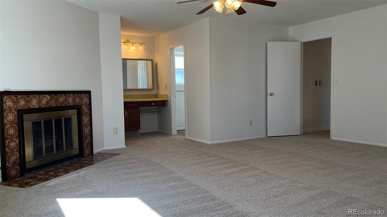 MLS Image #15 for 1065 s lewiston way,aurora, Colorado
