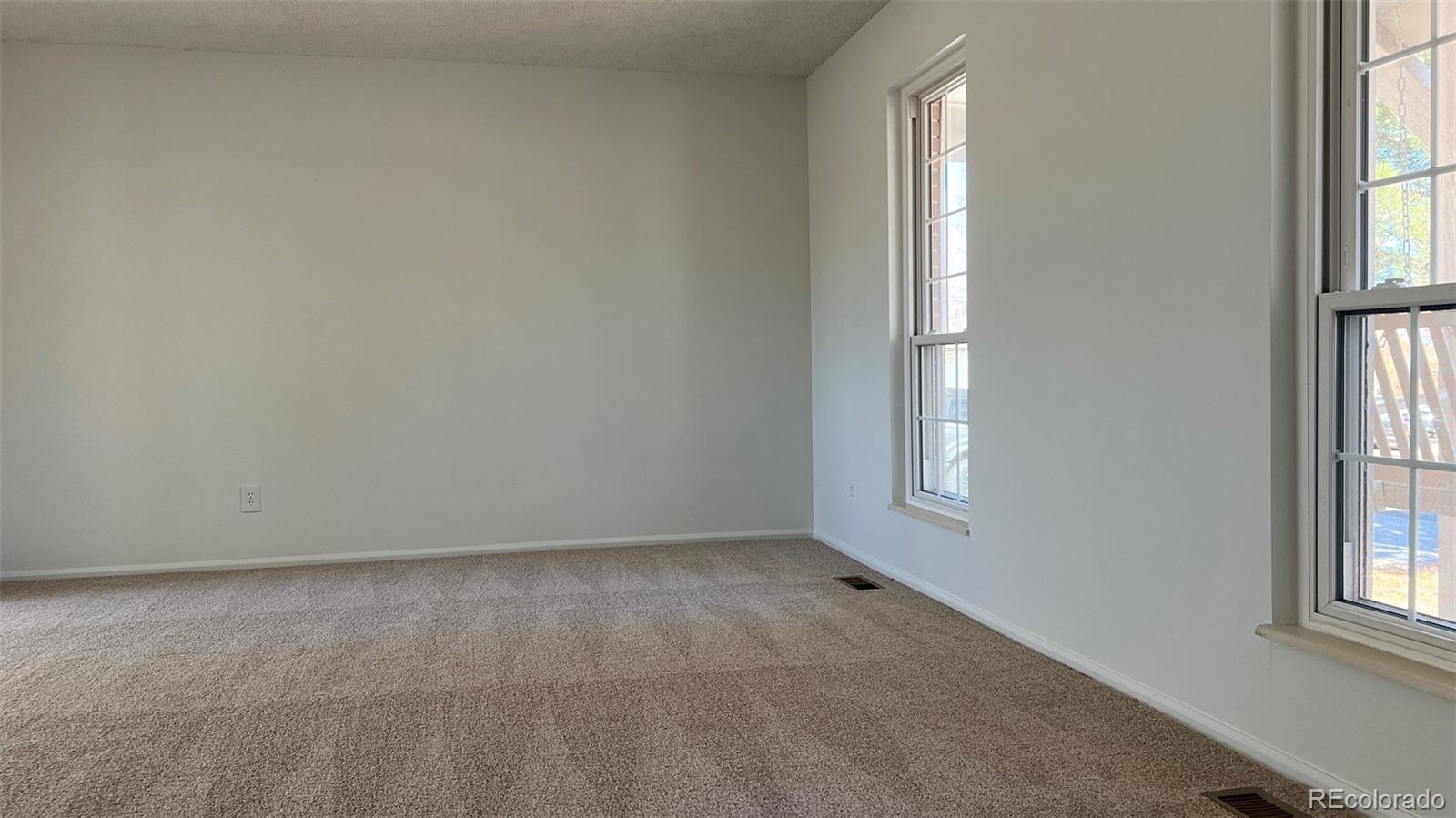 MLS Image #3 for 1065 s lewiston way,aurora, Colorado