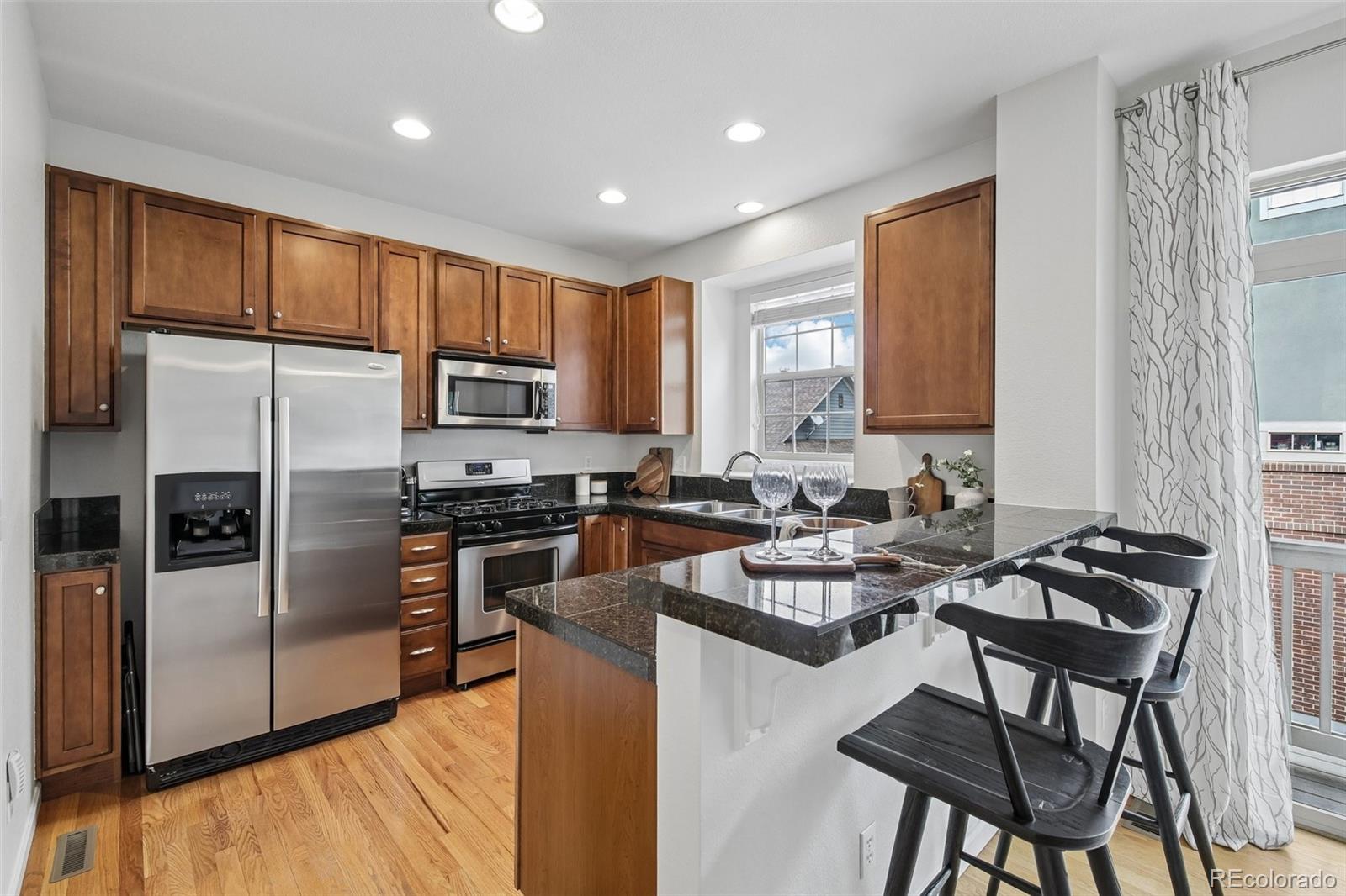 MLS Image #14 for 780  quebec street,denver, Colorado