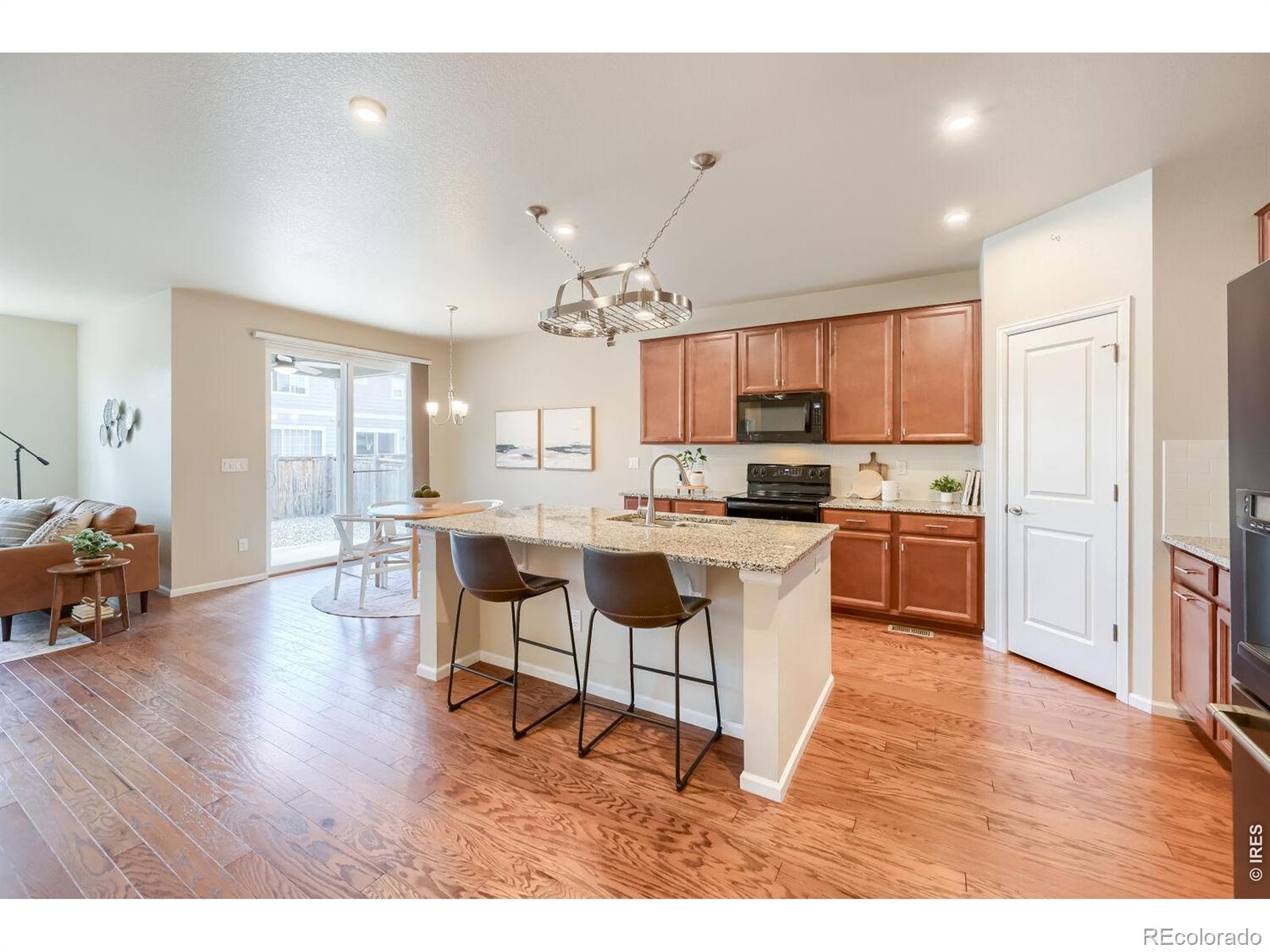 MLS Image #5 for 190  sugar beet circle,longmont, Colorado