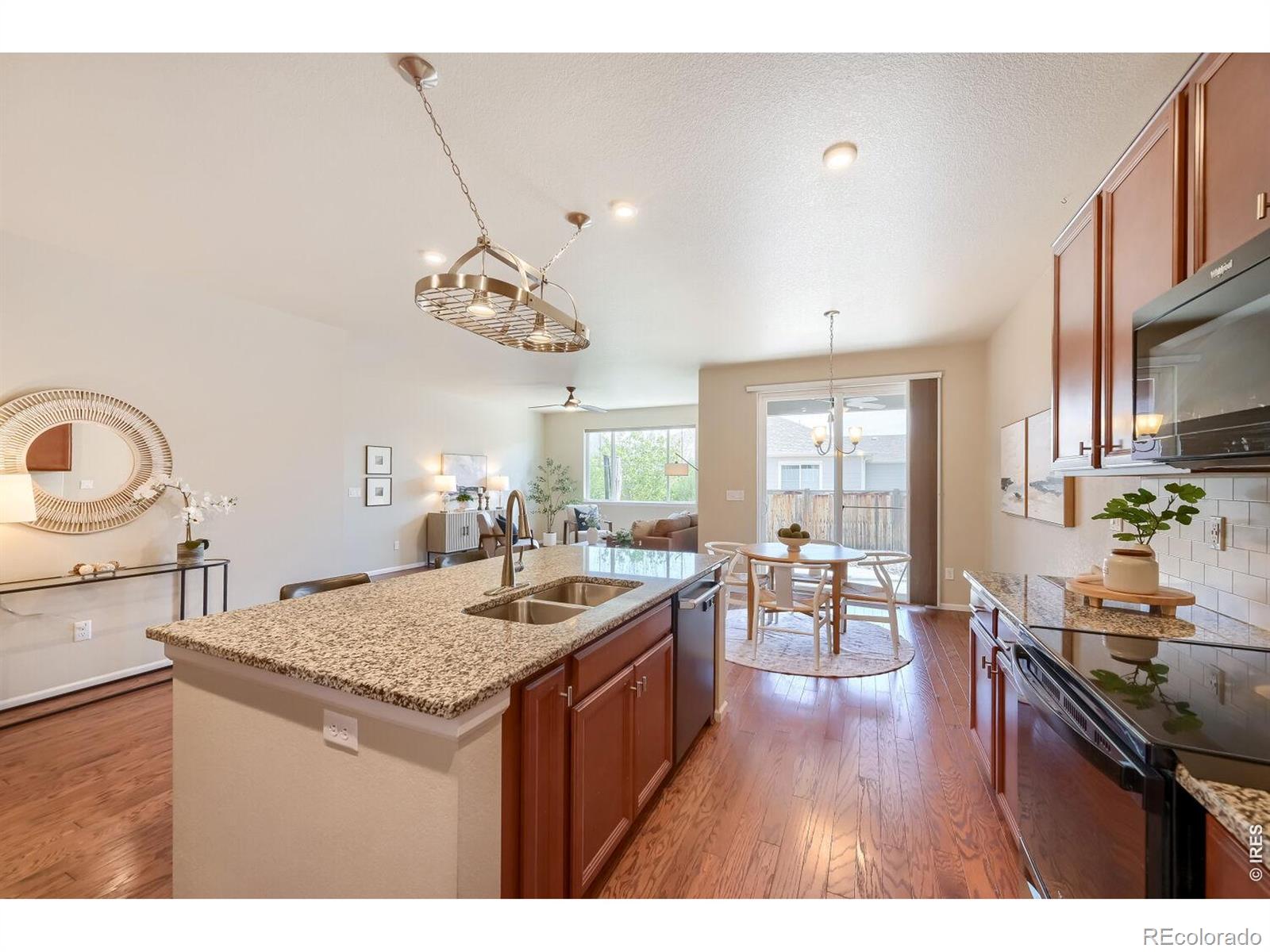 MLS Image #6 for 190  sugar beet circle,longmont, Colorado