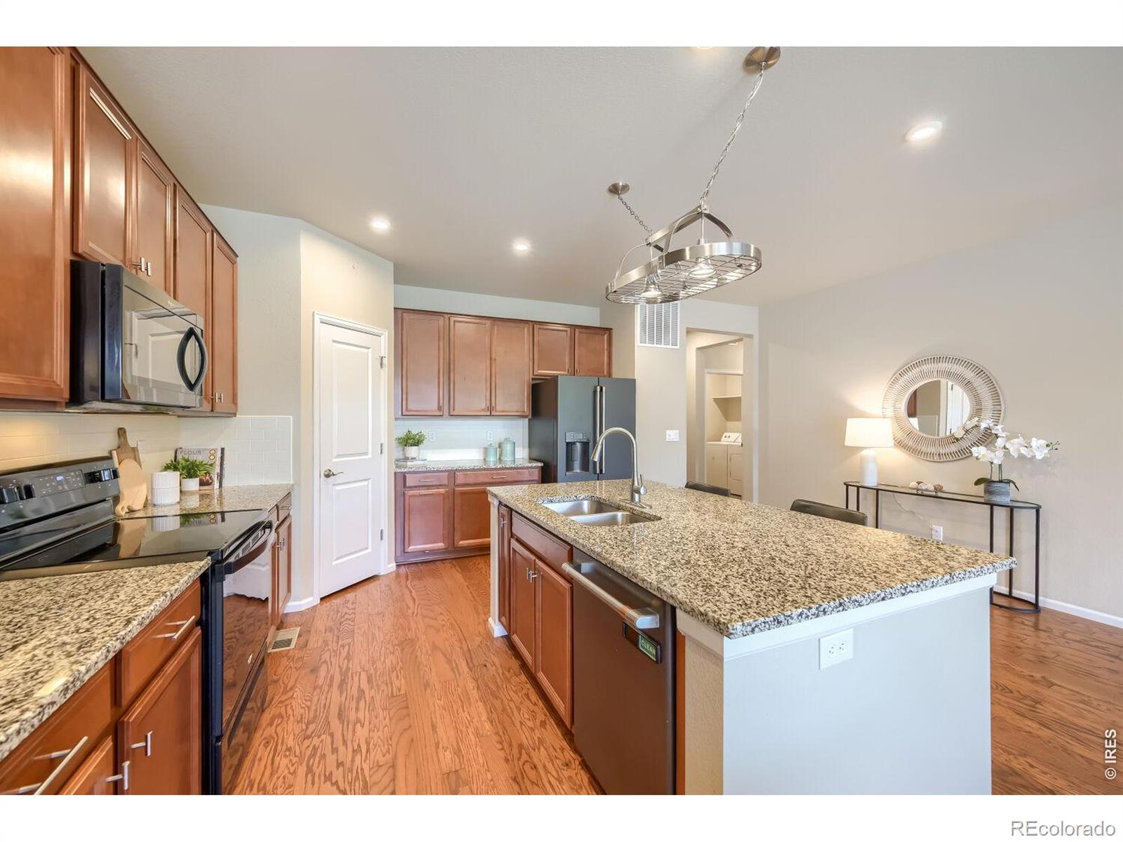 MLS Image #7 for 190  sugar beet circle,longmont, Colorado