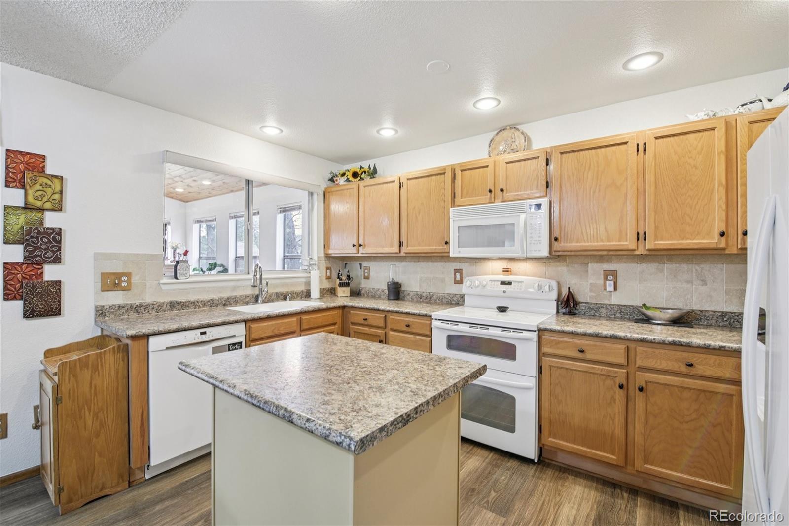 MLS Image #5 for 929 e 132nd drive,thornton, Colorado