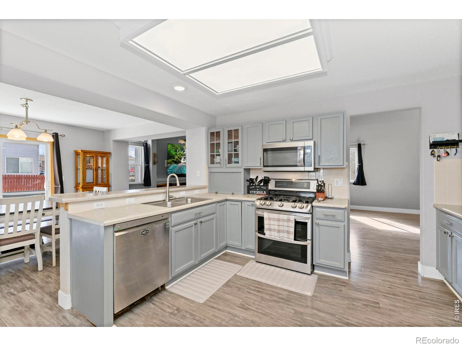 MLS Image #11 for 10473  sunburst avenue,firestone, Colorado