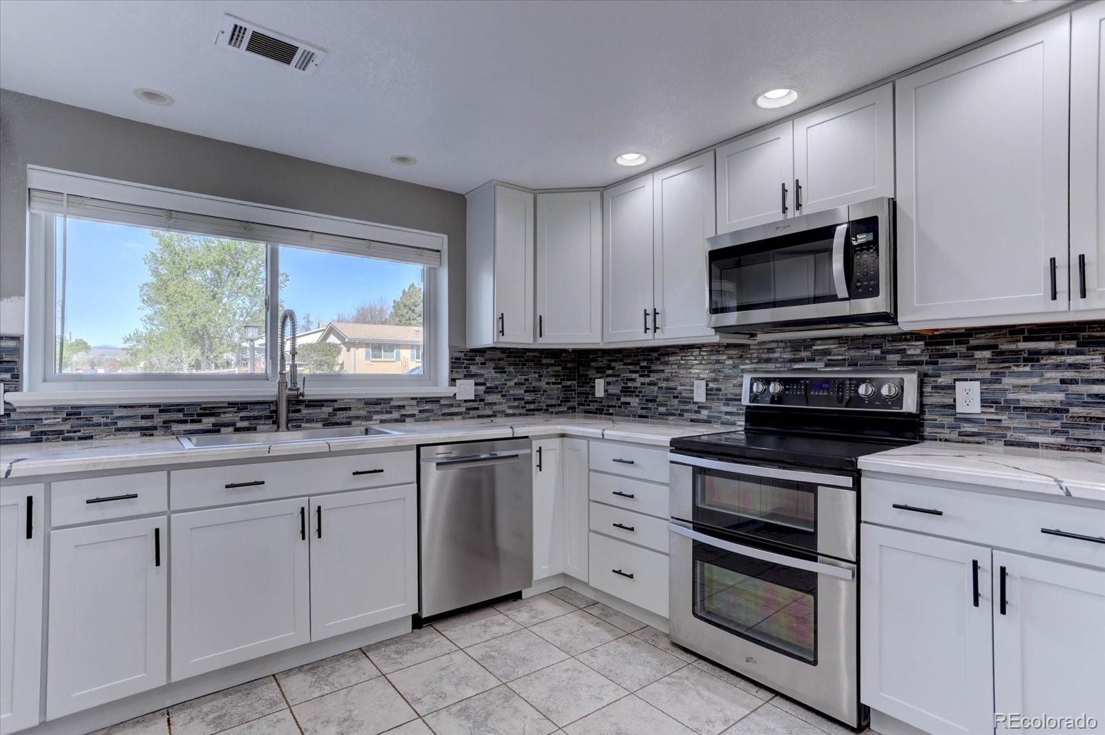 MLS Image #1 for 1292 s vance street,lakewood, Colorado