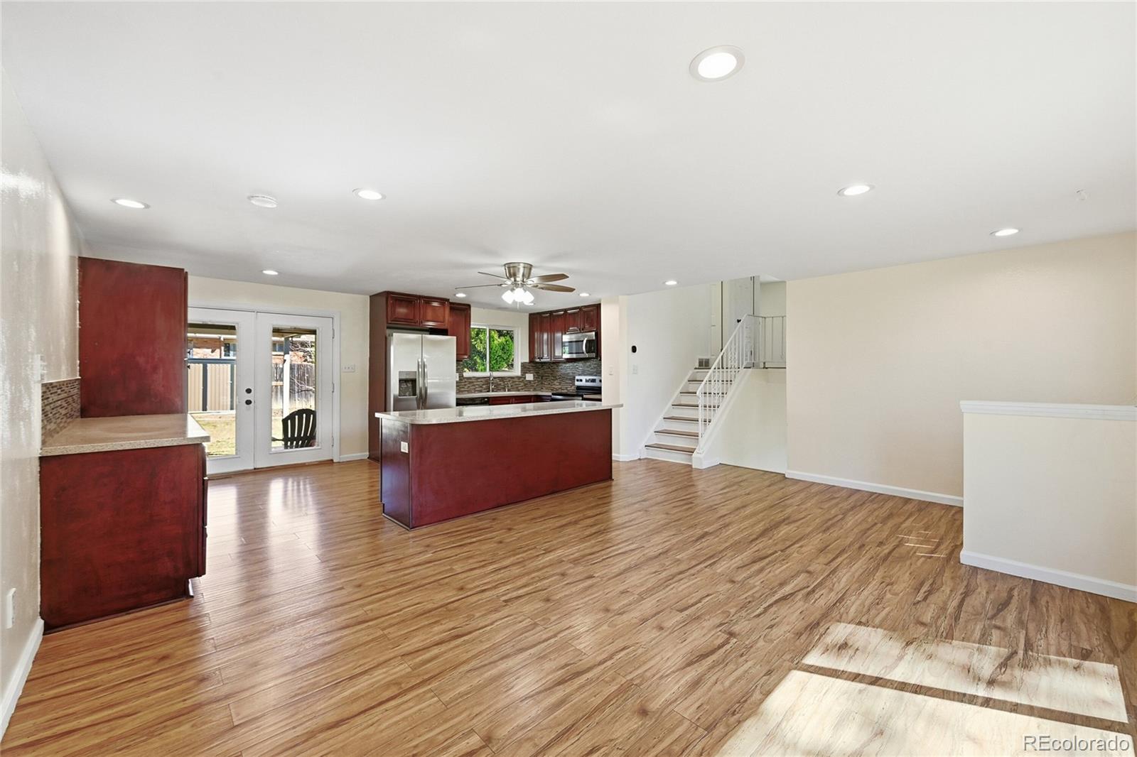 MLS Image #4 for 994 s victor way,aurora, Colorado