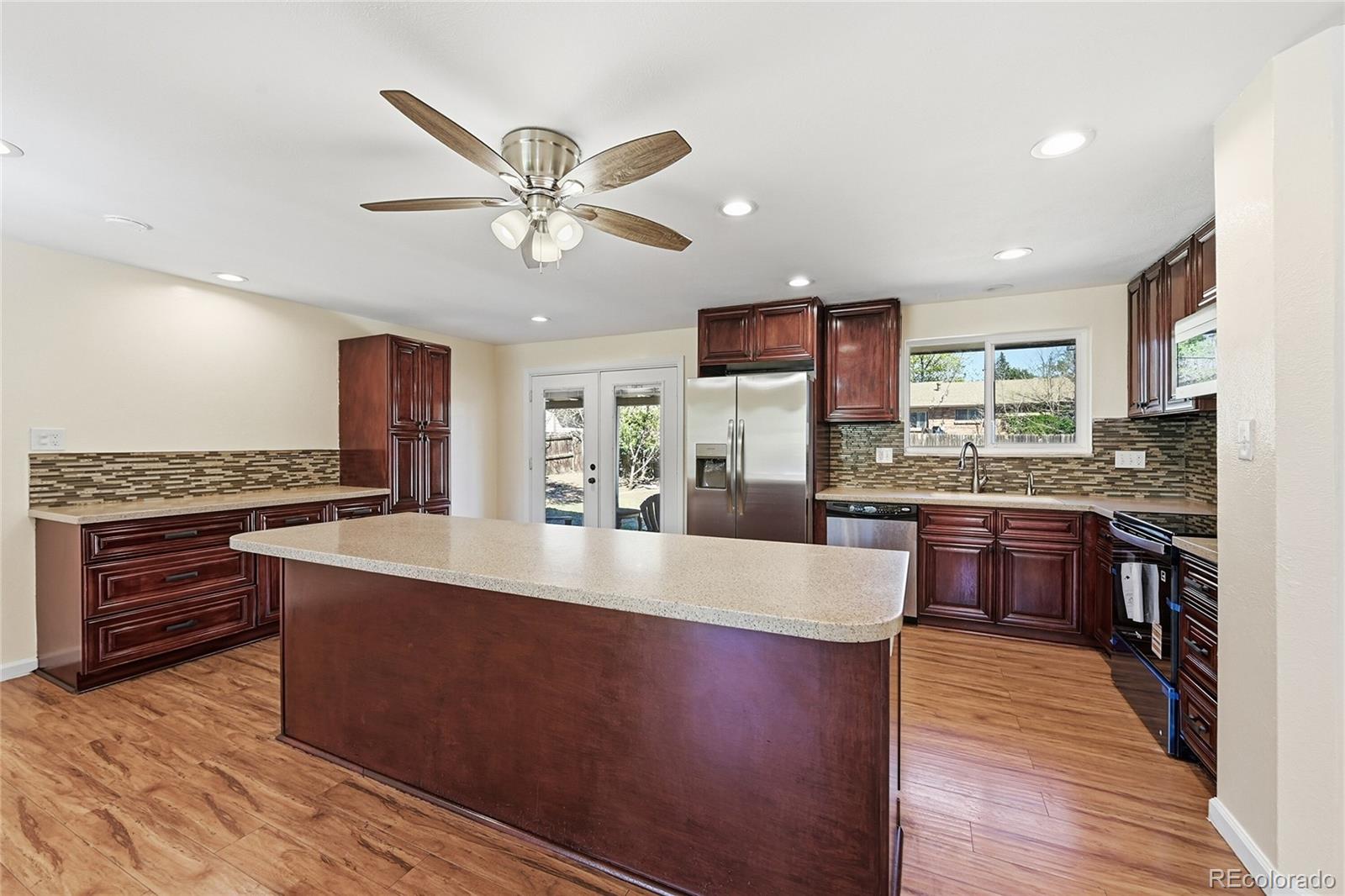 MLS Image #5 for 994 s victor way,aurora, Colorado