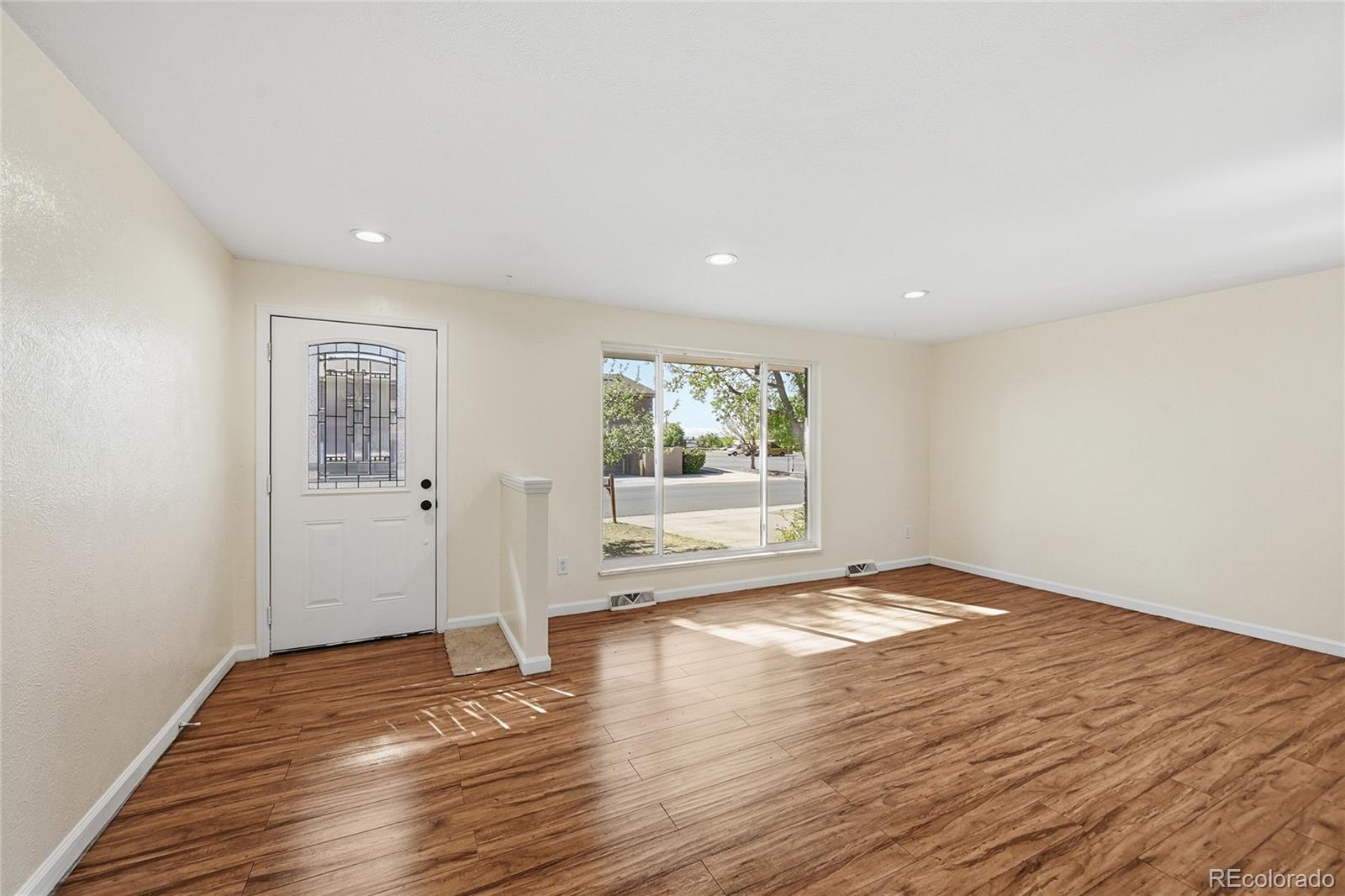 MLS Image #9 for 994 s victor way,aurora, Colorado