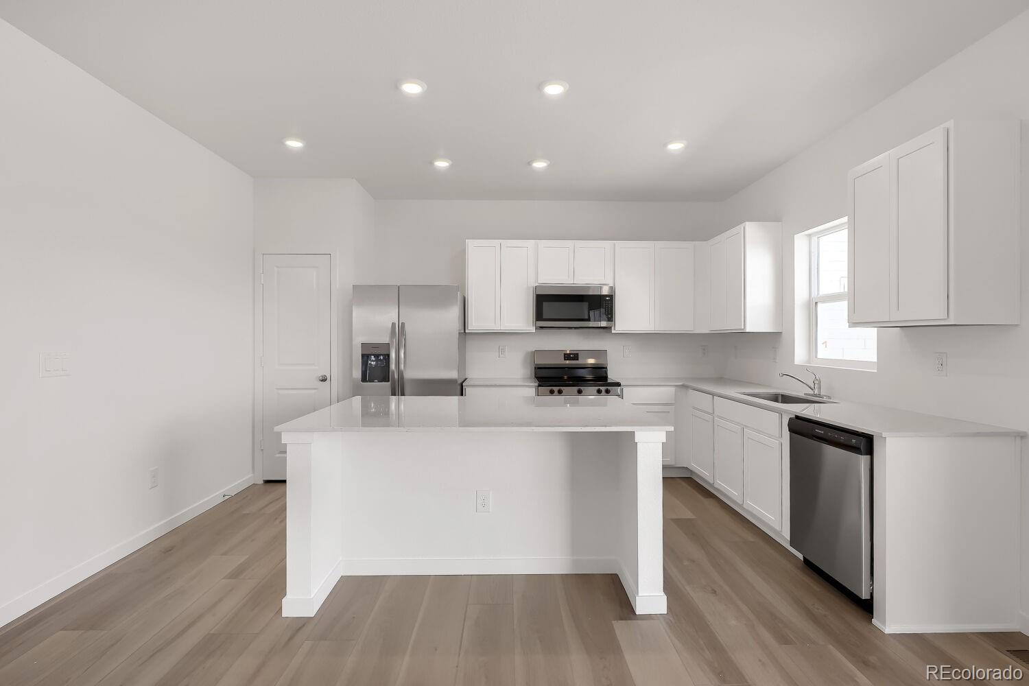 MLS Image #8 for 45939  mill avenue,bennett, Colorado
