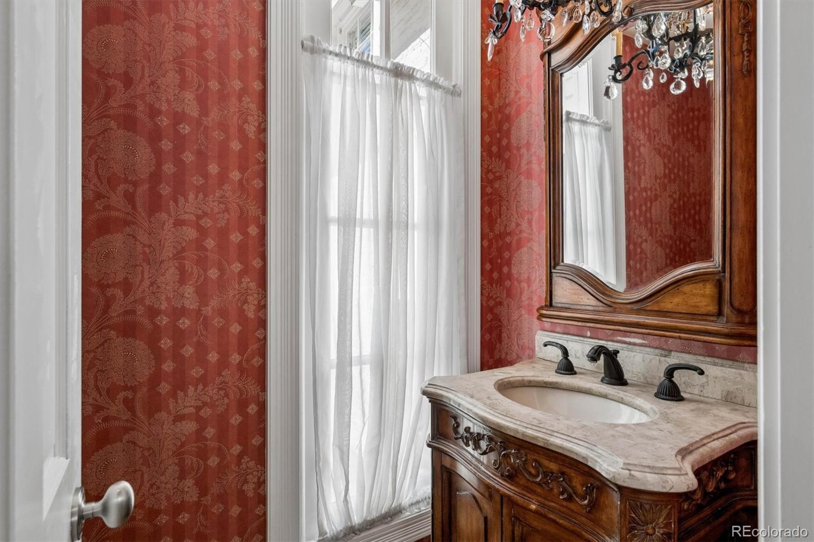 MLS Image #15 for 300  clermont street,denver, Colorado