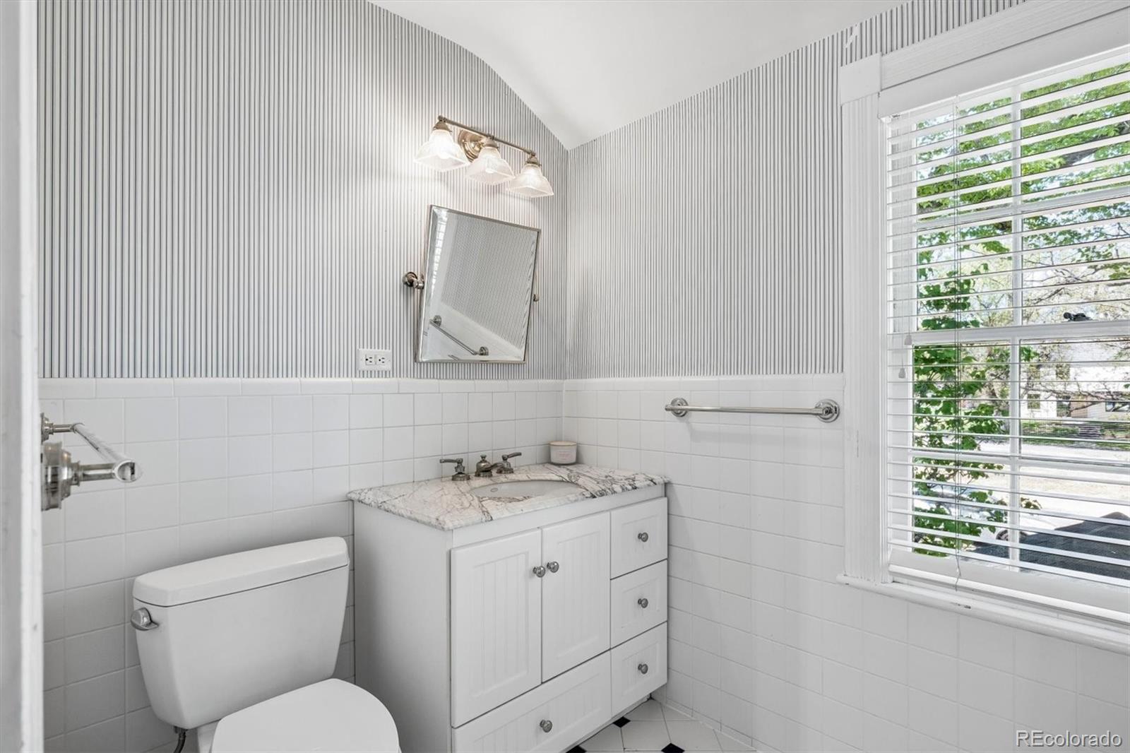 MLS Image #29 for 300  clermont street,denver, Colorado